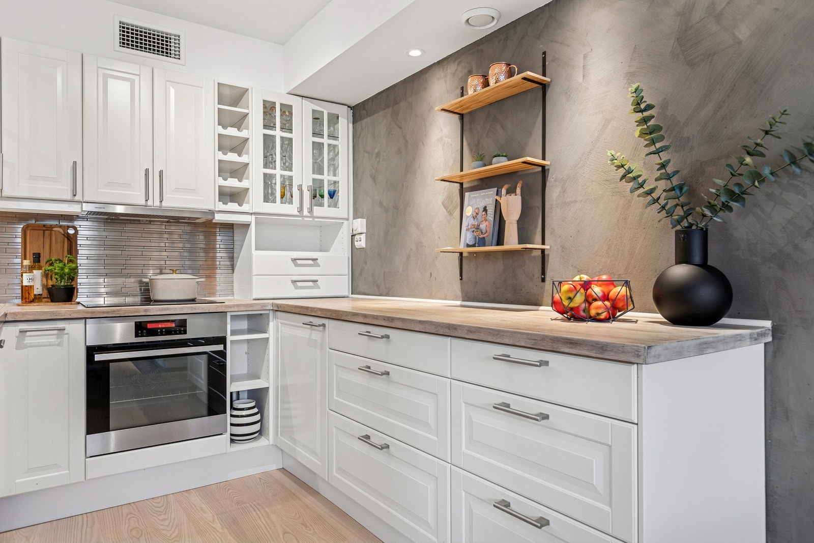 Kjøkkenet er i god stand, og har blitt vurdert til TG 1 av takstmann. Galleribilde