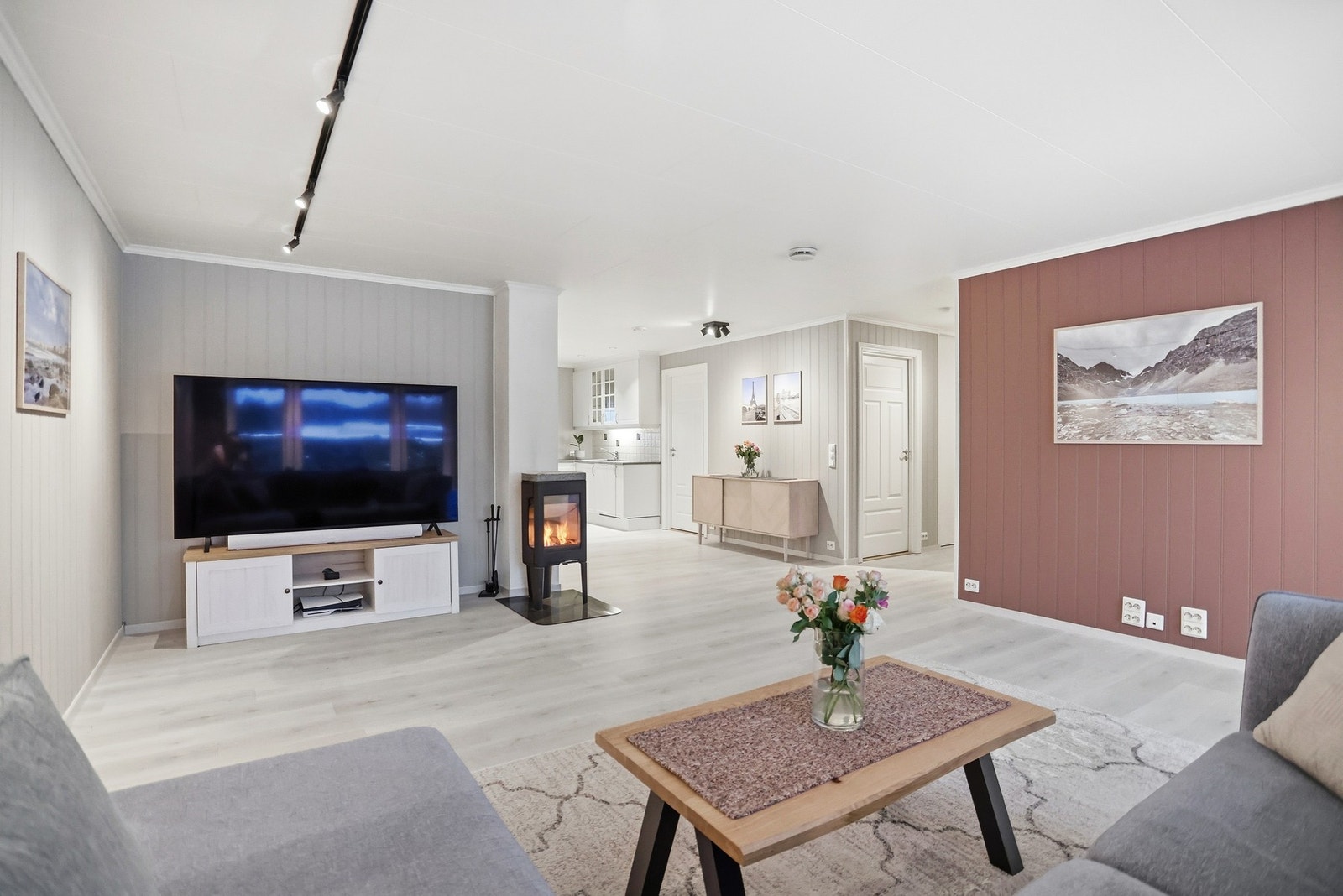 Pent oppussede overflater i delikate farger Galleribilde