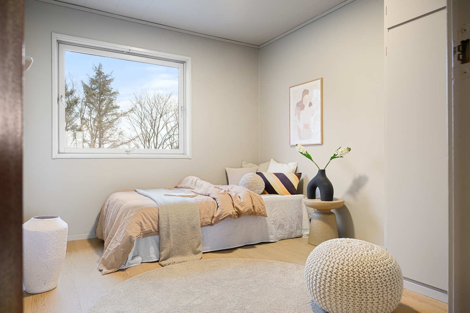 Soverom 1 - Nytt gulv og nymalt i 2025 Galleribilde