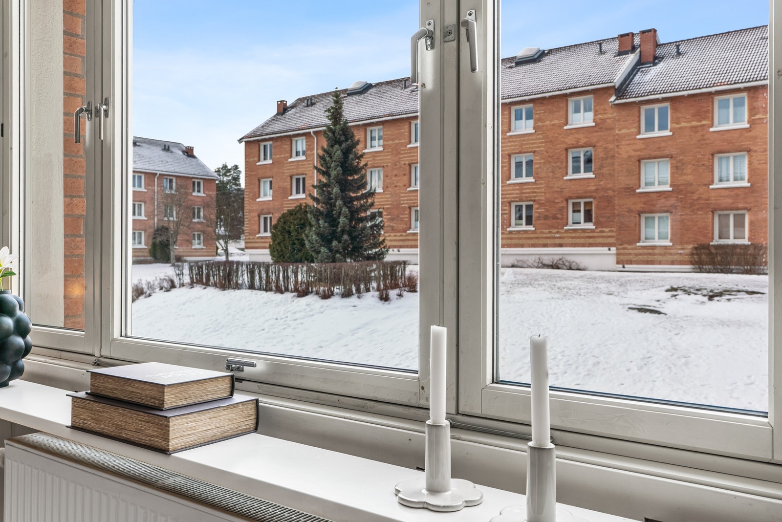 Utsikten fra stuen. Galleribilde