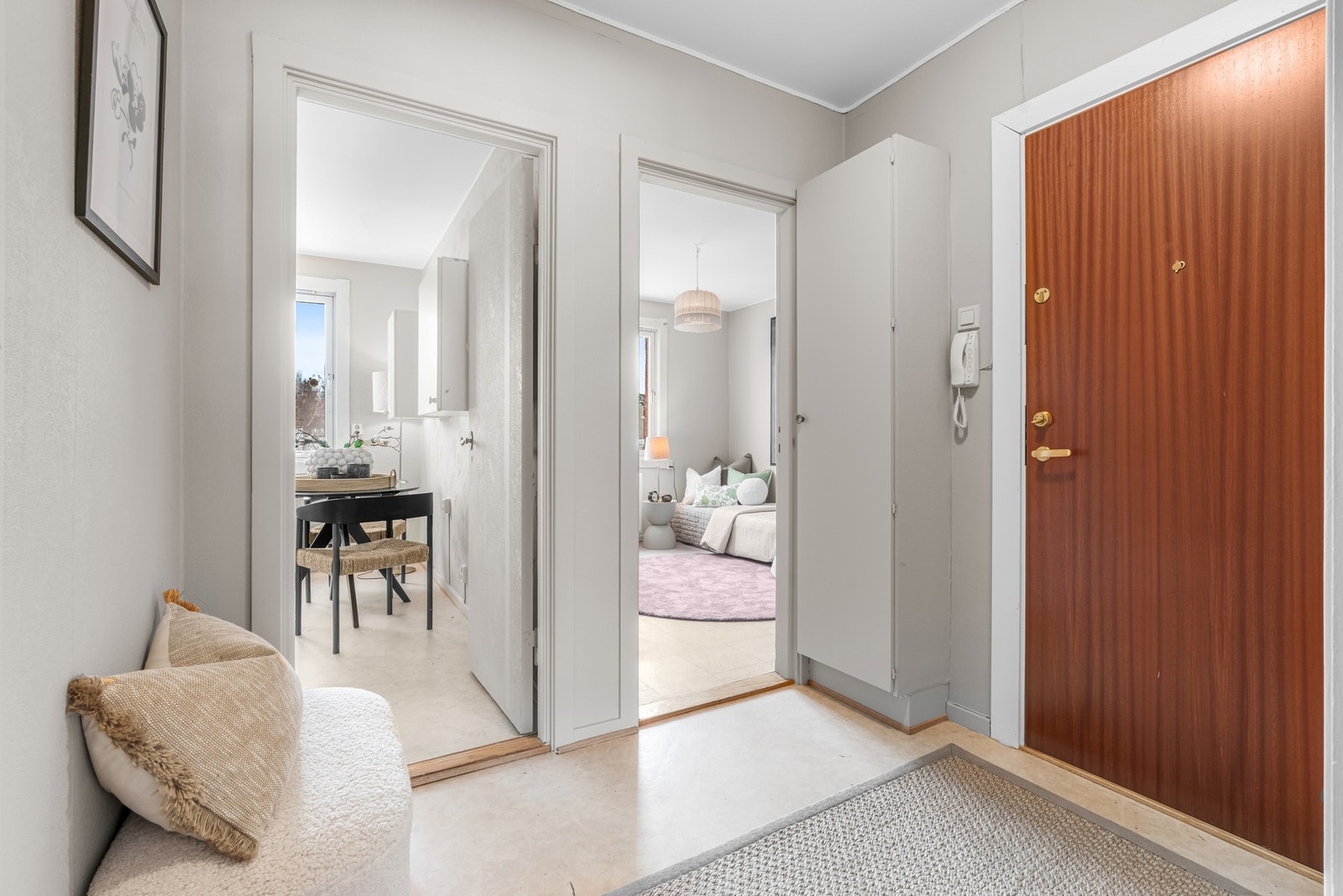 Leilighetens inngangsparti. Galleribilde