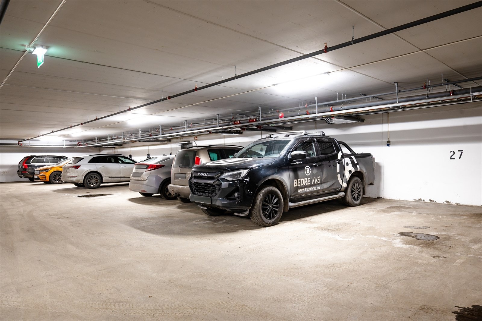 Det medfølger garasjeplass. Galleribilde