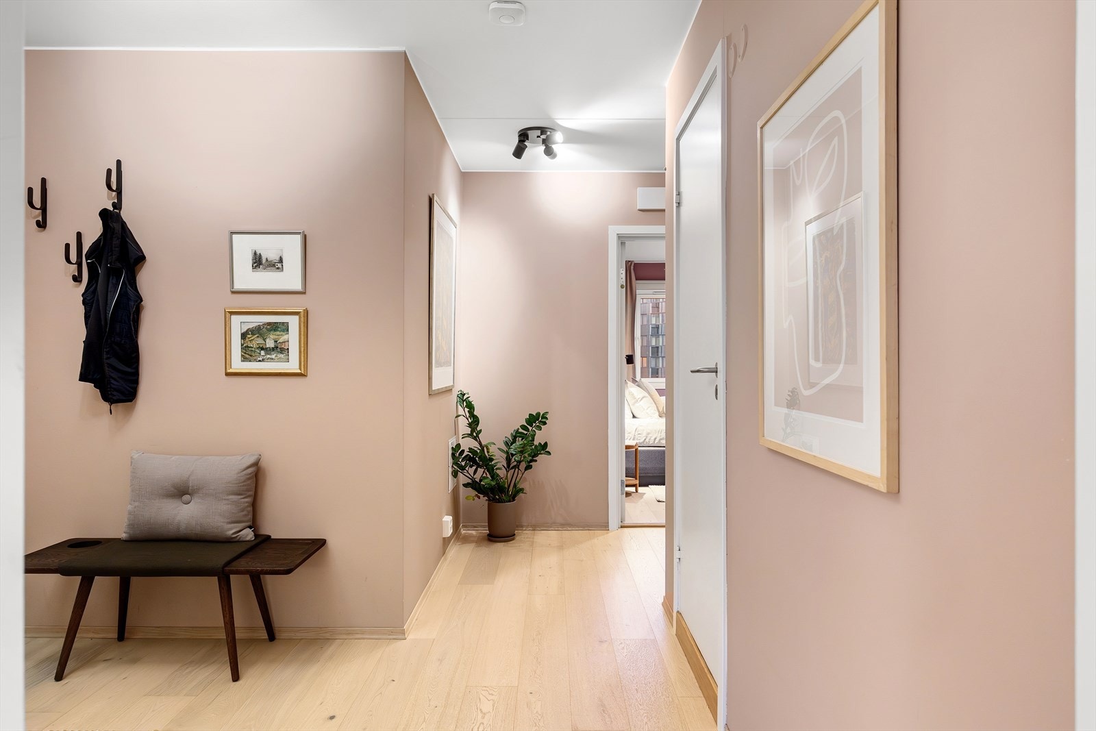 Fra gangen er det adkomst til hovedsoverommet. Galleribilde