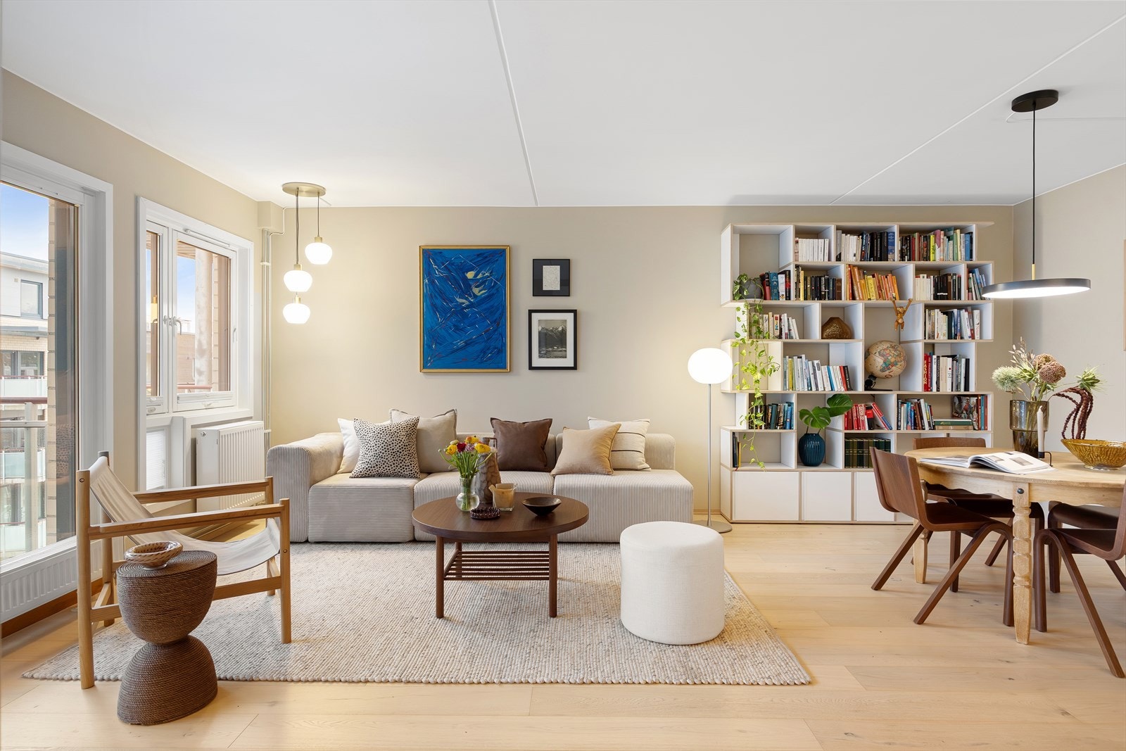 Varmtvann, oppvarming, TV og bredbånd er inkludert i felleskostnadene. Galleribilde