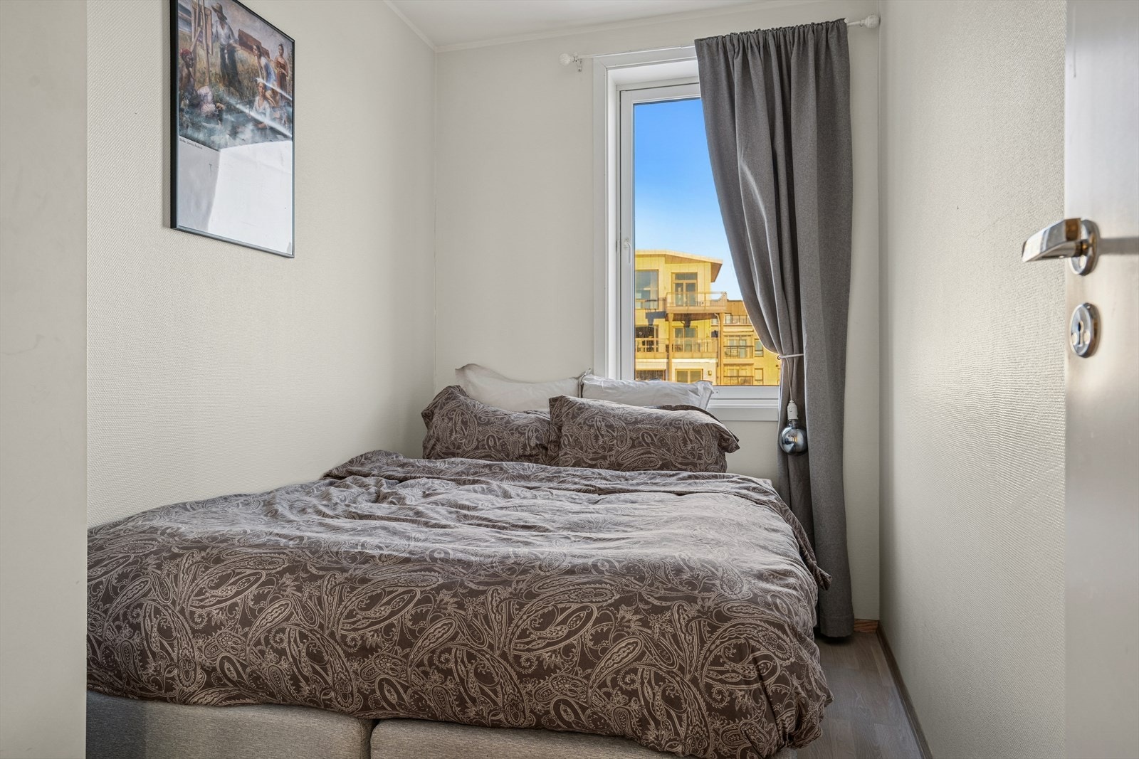 Soverom II - De to andre soverommene passer utmerket som enten barnerom, gjesterom, hjemmekontor eller ekstra stue Galleribilde