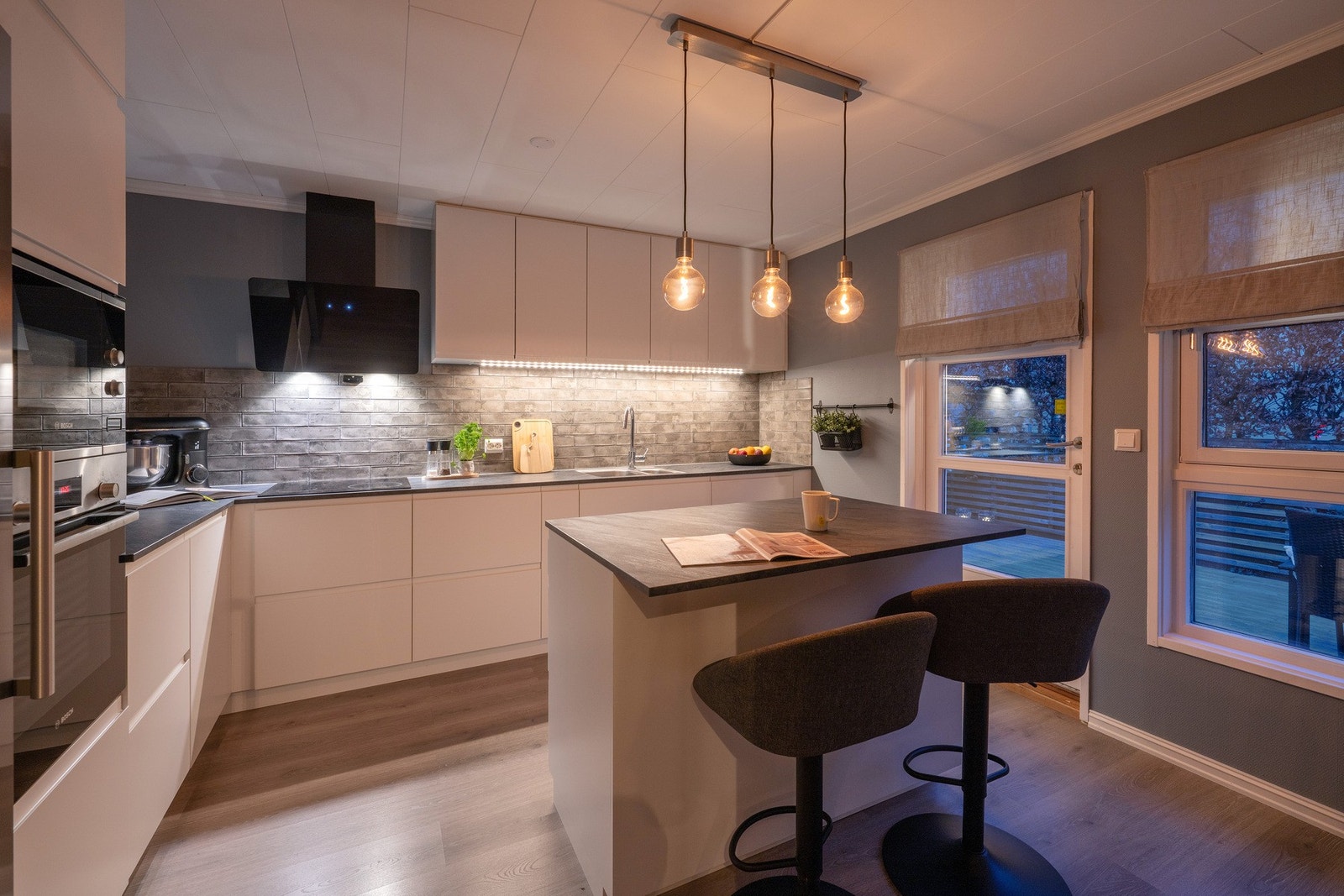 Praktisk kjøkkenøy Galleribilde