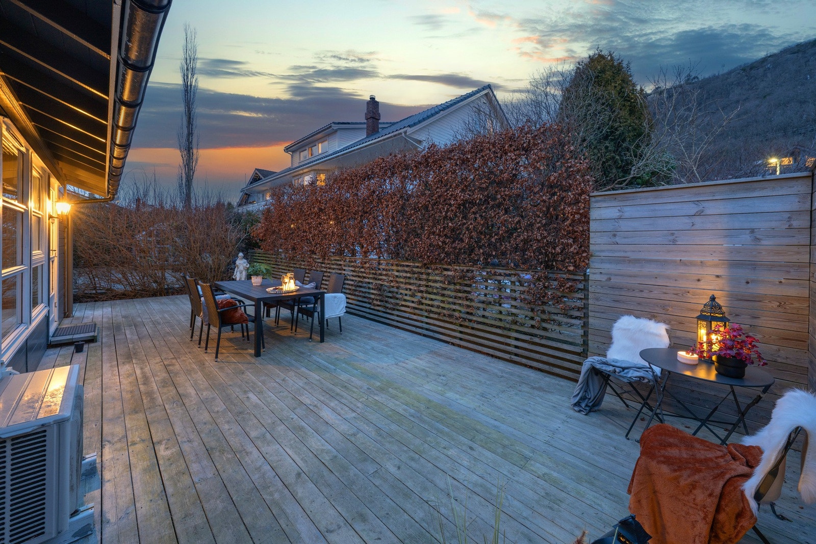 Flere soner rundt på eiendommen hvor man kan nyte dagen til det fulle Galleribilde