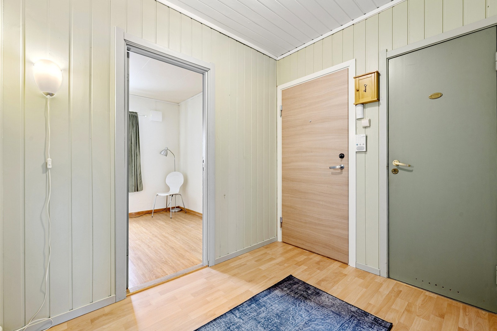 Gang/entré på 4,8 kvm. Galleribilde