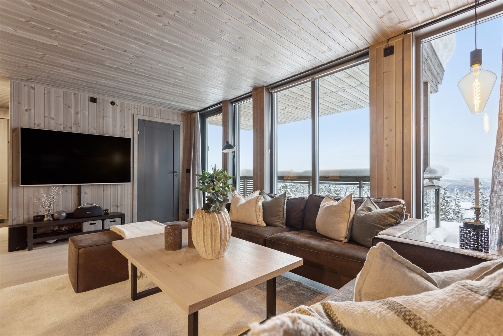 En planløsning som gjør det enkelt å veksle mellom hvile, hygge og utsikt! Galleribilde