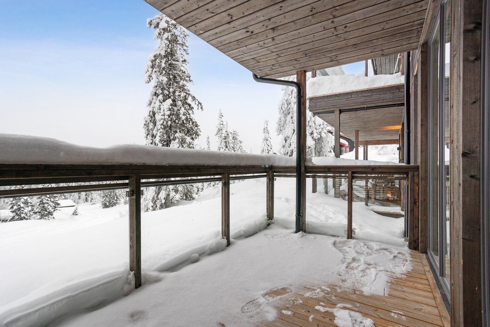 Her kan du lage en lun og koselig uteplass som kan brukes året rundt. Galleribilde