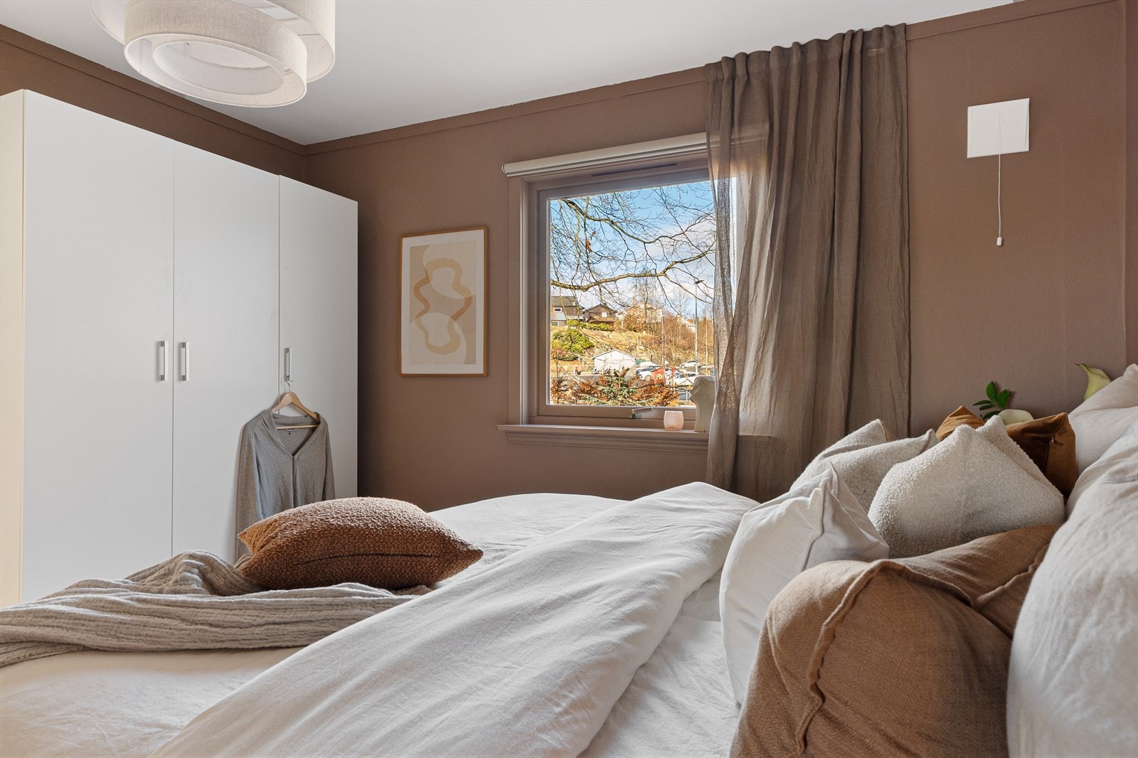 Garderobeskap følger handelen Galleribilde