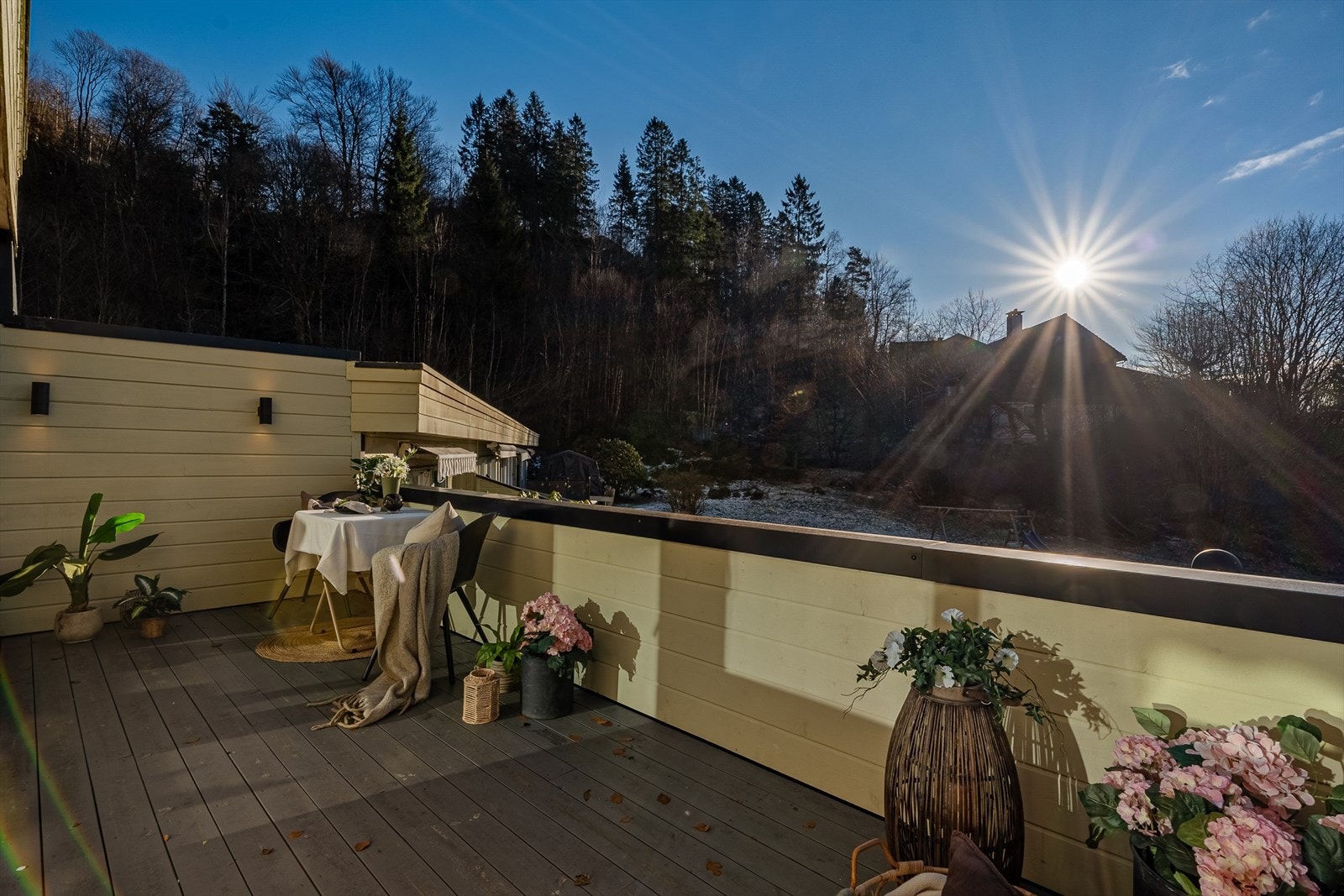 Terrassen har flotte solforhold både formiddag og kveld. Galleribilde