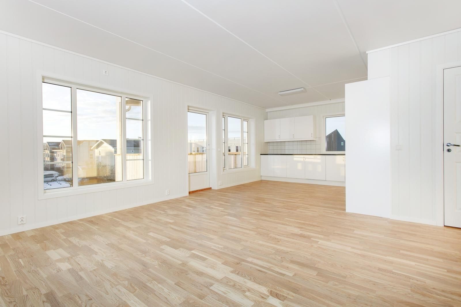 Åpen kjøkken/stue løsning gjør leiligheten svært arealeffektiv Galleribilde