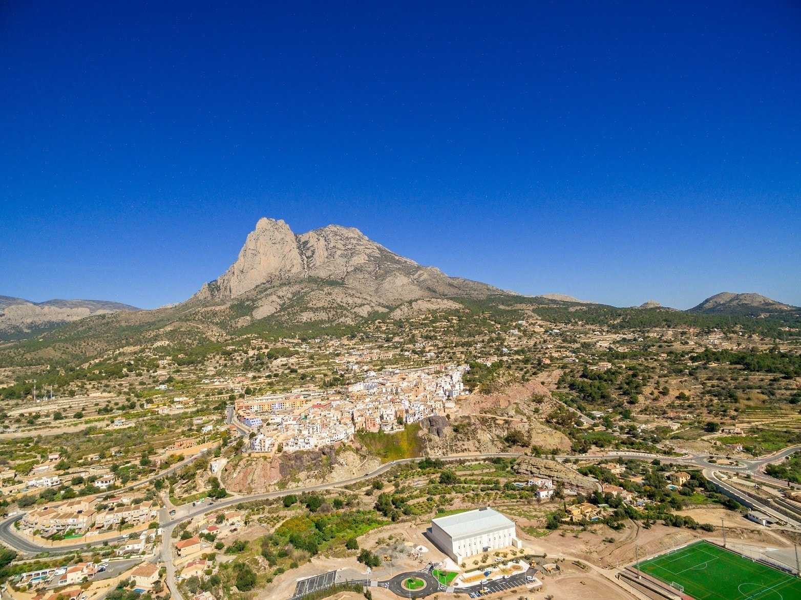 Stille og rolig, men kun minutter ned til shoppingsenter o.l. Galleribilde