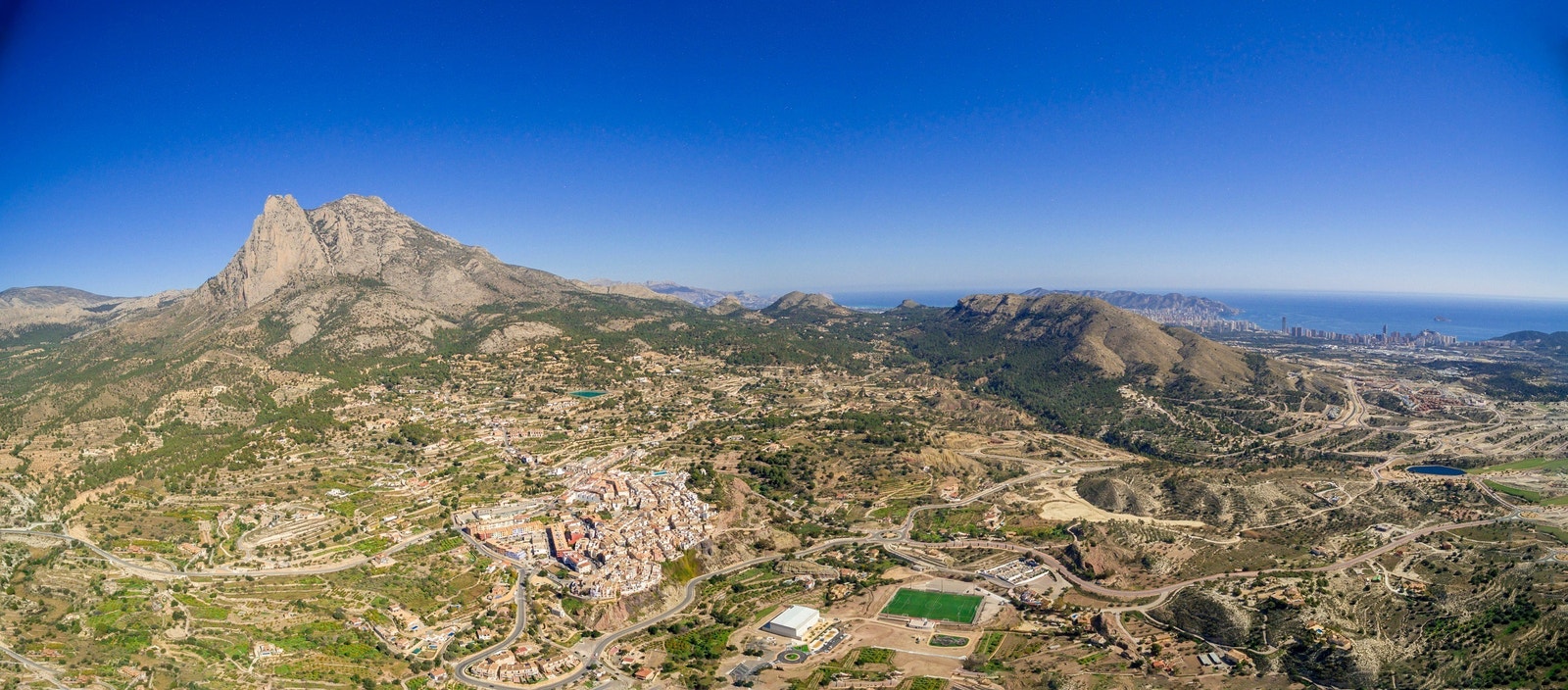 Sjø, fjell, stillhet - Velkommen til visning!
Ta kontakt på 004792128676 Galleribilde