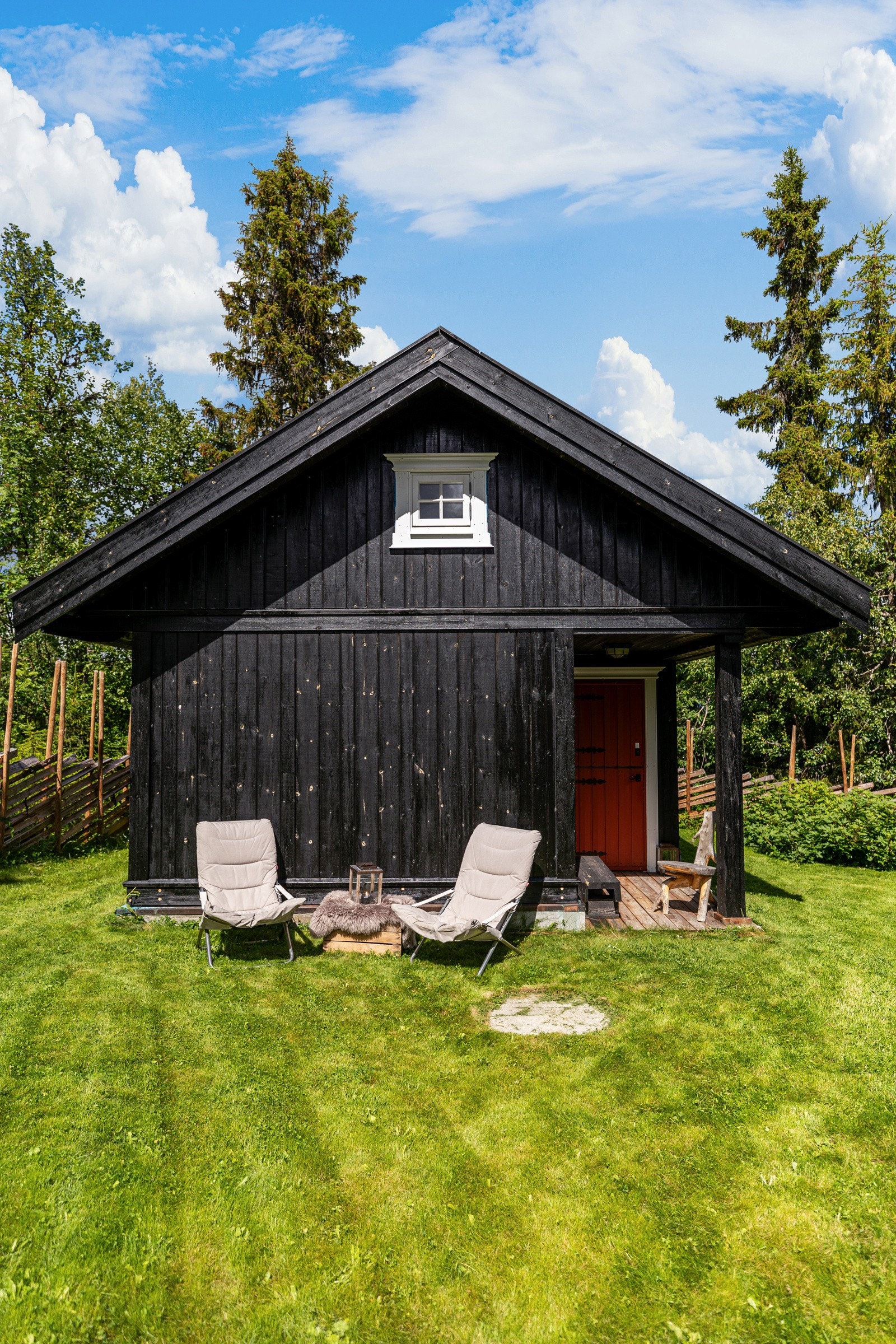 Anneks i samme stil som hytta Galleribilde