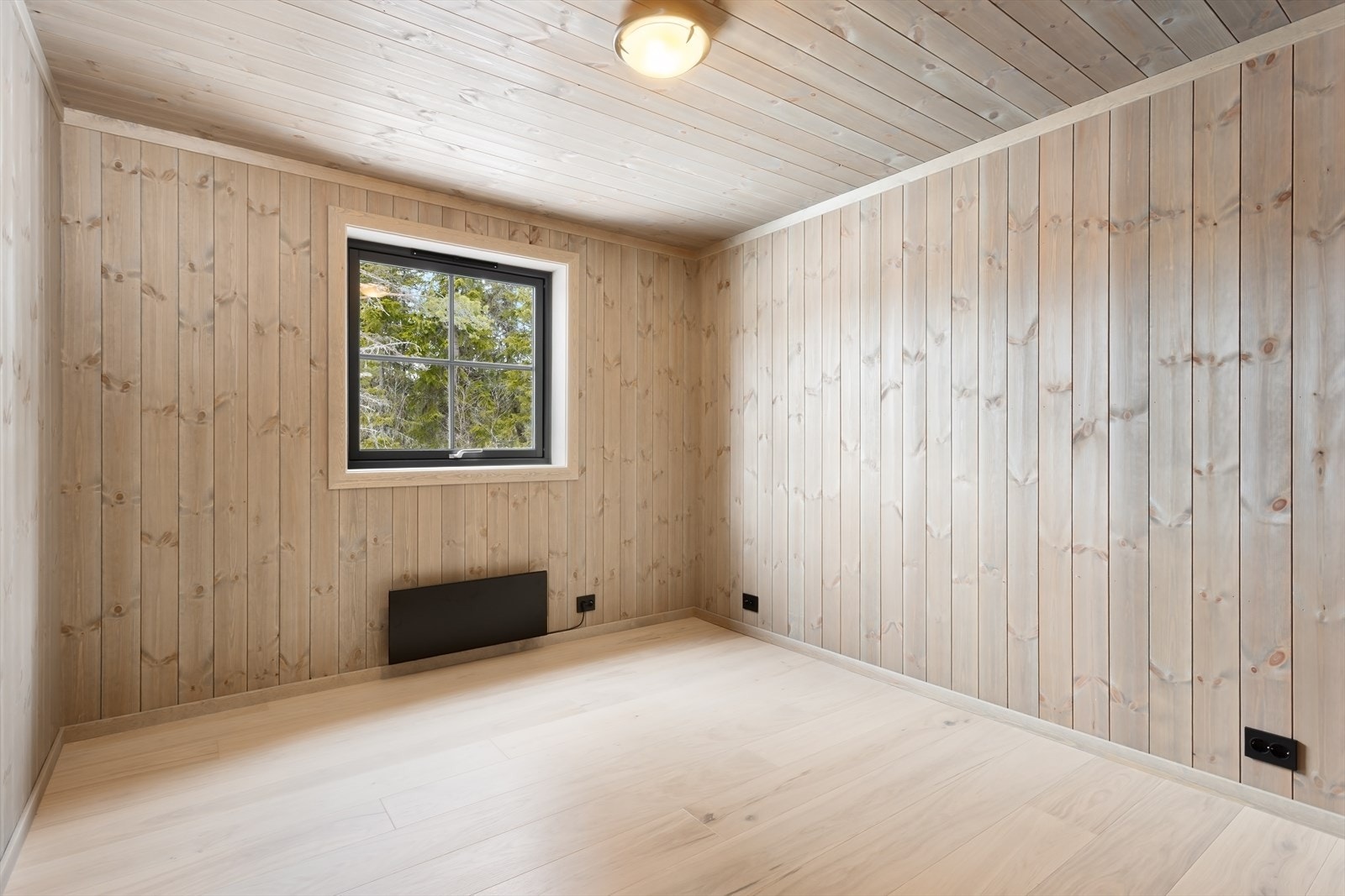 Soverom 1 - Hytta har totalt 4 soverom, noe som gir god plass til familie og venner. Galleribilde