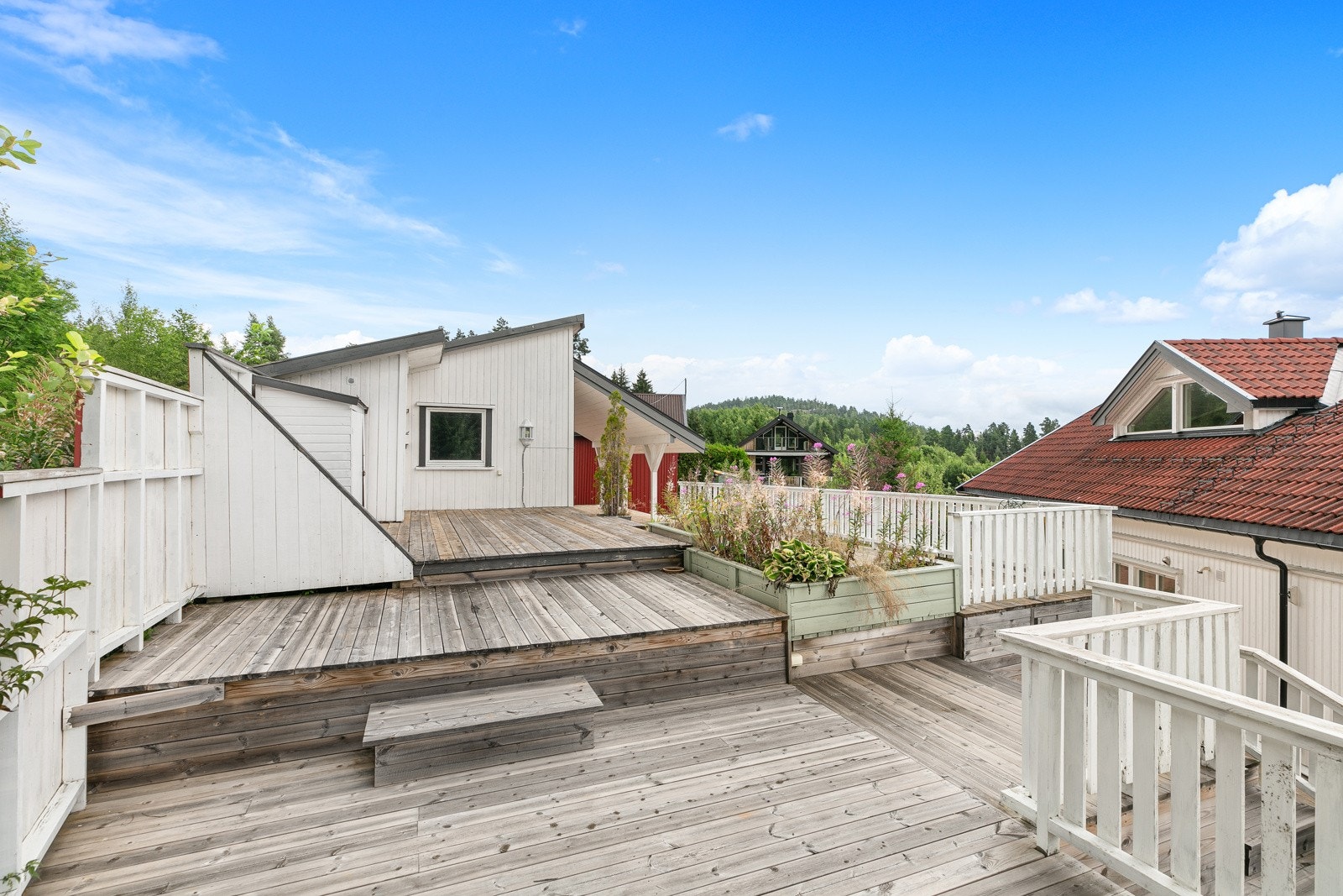 Terrasse på utsiden av bryggerhus Galleribilde
