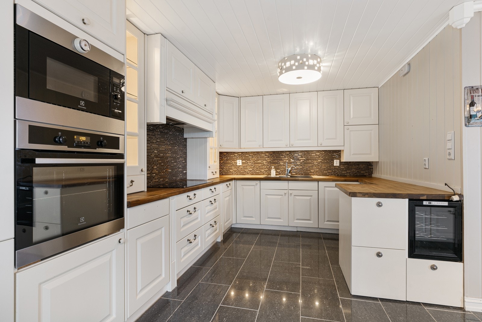 Påkostet og tiltalende kjøkken fra Crown Galleribilde