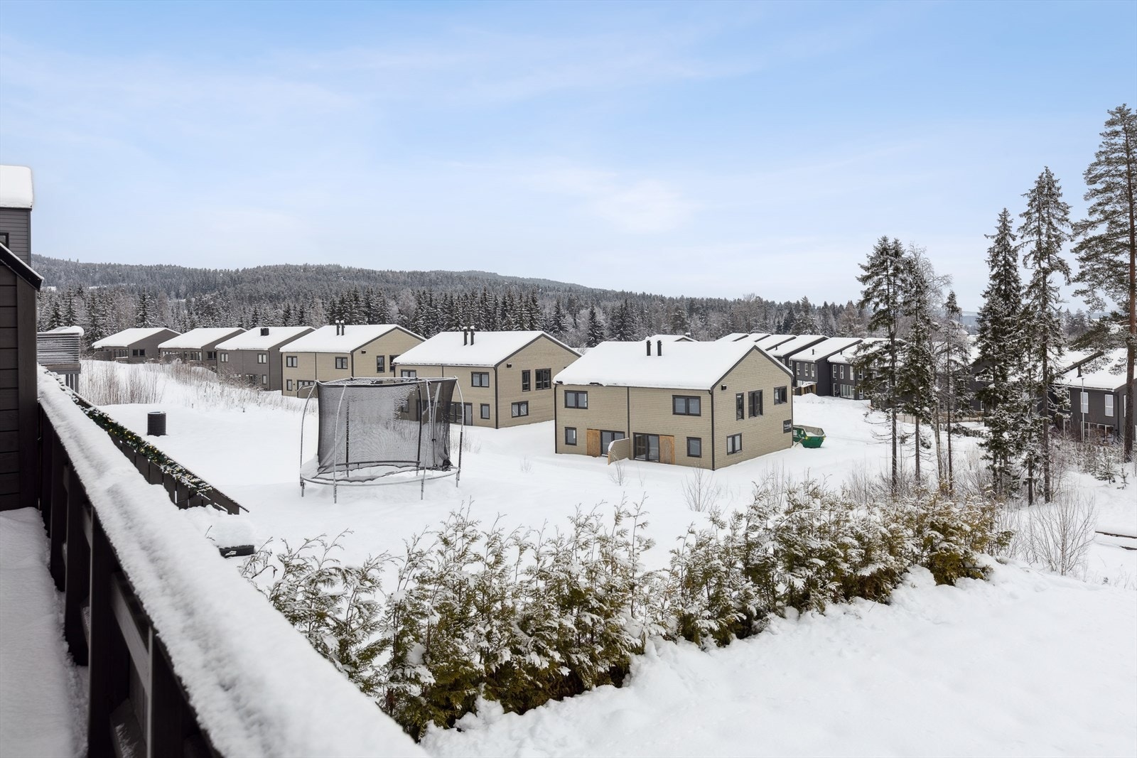 Fint utsyn fra verandaen Galleribilde