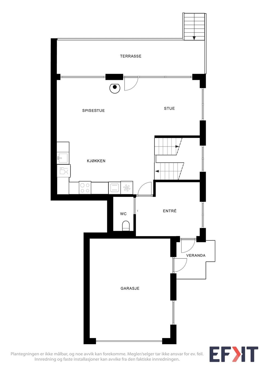 Første etasje har en praktisk planløsning med entré, WC, og en åpen stue- og kjøkkenløsning med utgang til terrasse. Galleribilde