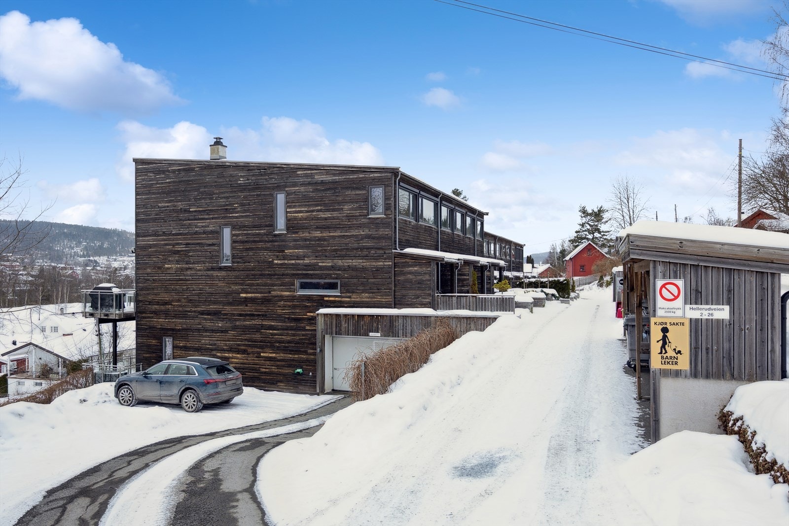 Hellerudveien er et koselig og barnevennlig nabolag. Galleribilde