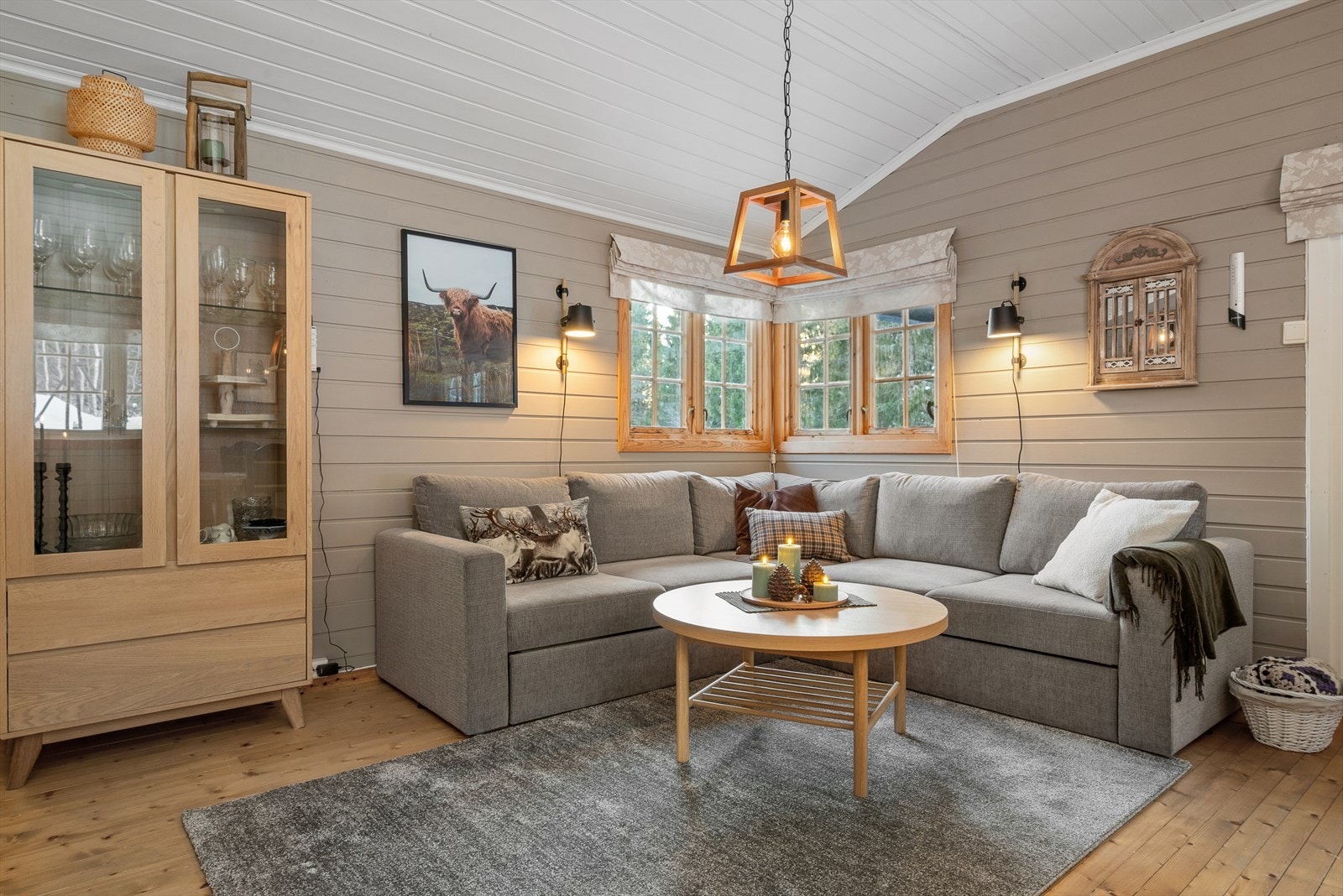 En stor sofakrok er alltid god å finn etter en lang dag med vinteraktiviteter. Galleribilde