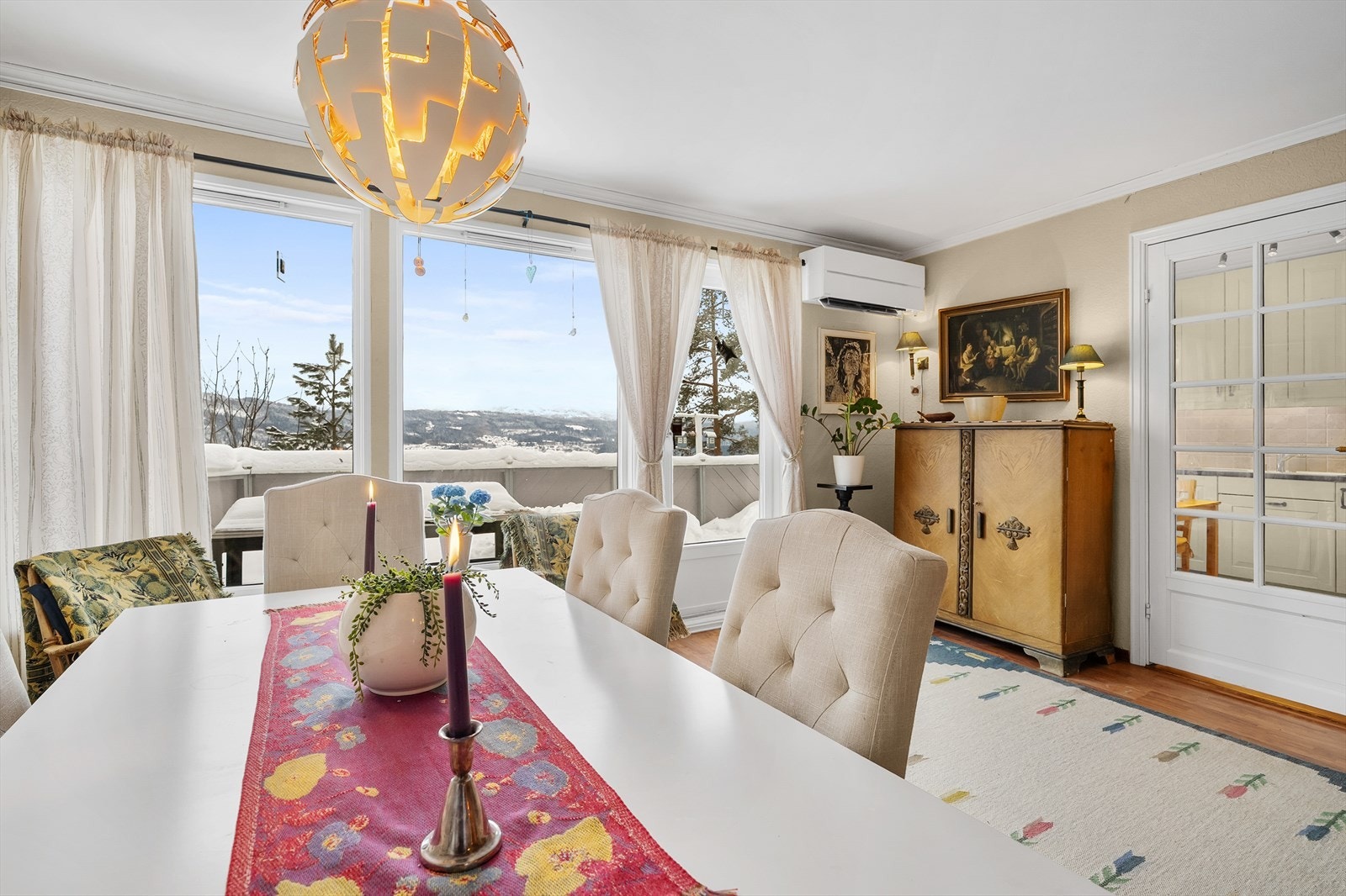 Varmepumpe (luft-til-luft) fra 2017. Galleribilde