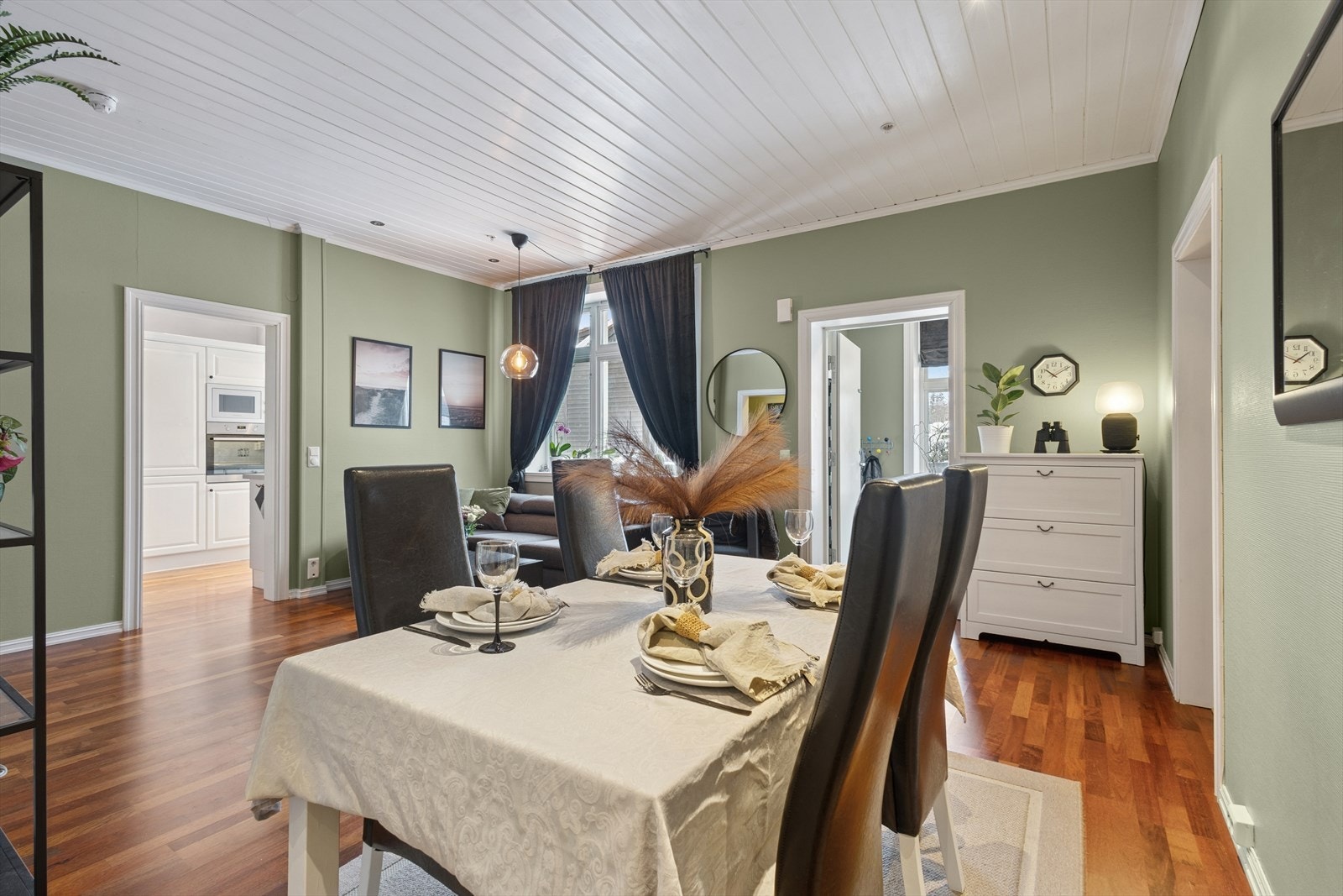 Gjennomgående delikate fargevalg i hele leiligheten. Galleribilde