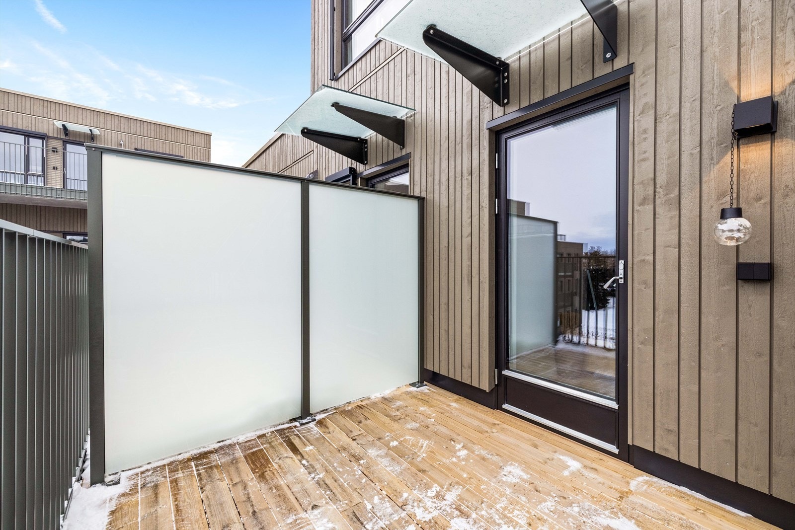 Utgang fra stue/kjøkken. Galleribilde