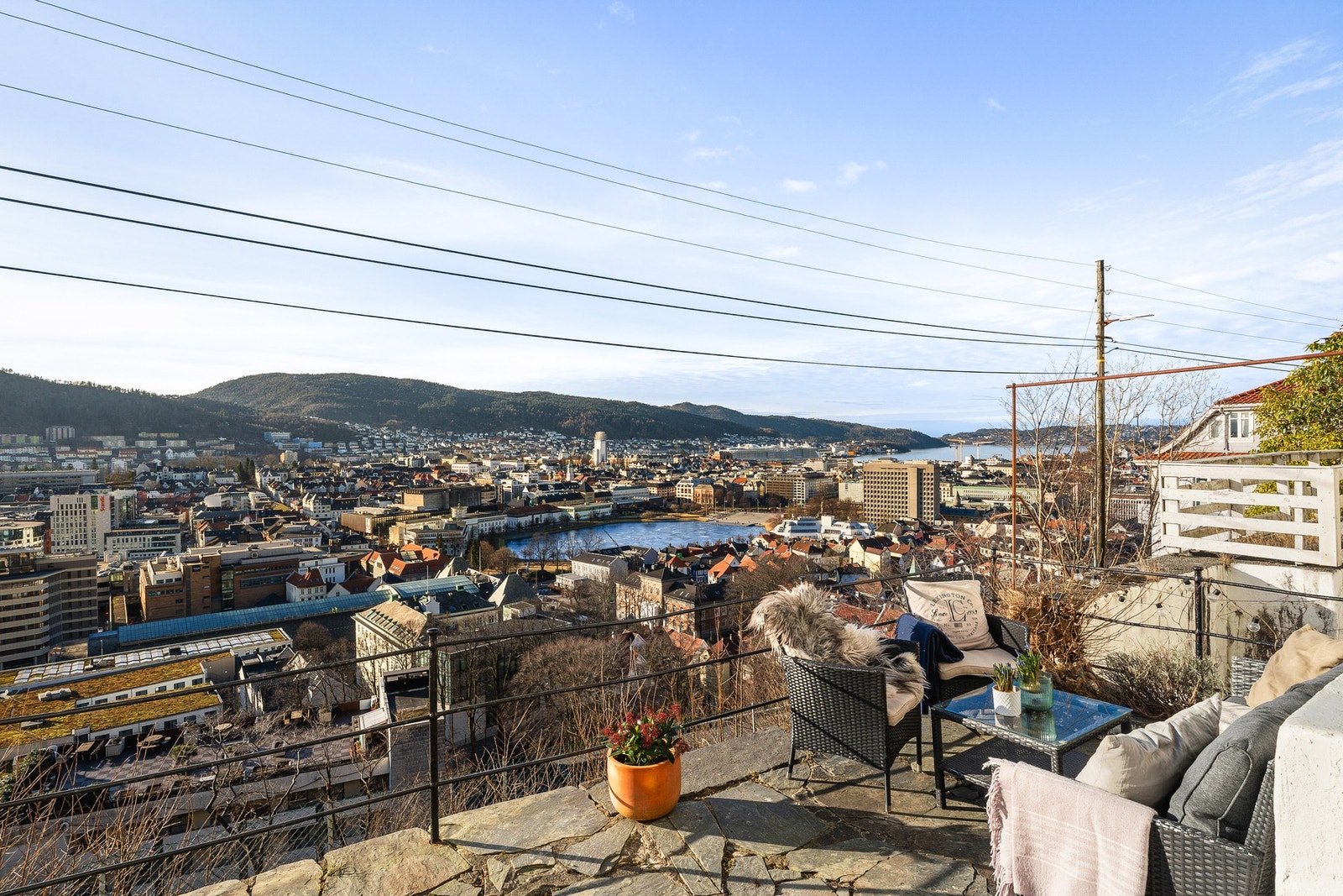 Sameiet har et hyggelig felles uteområde. Galleribilde