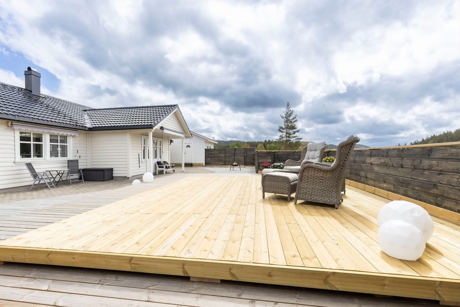 Meget usjenerte uteplasser Galleribilde