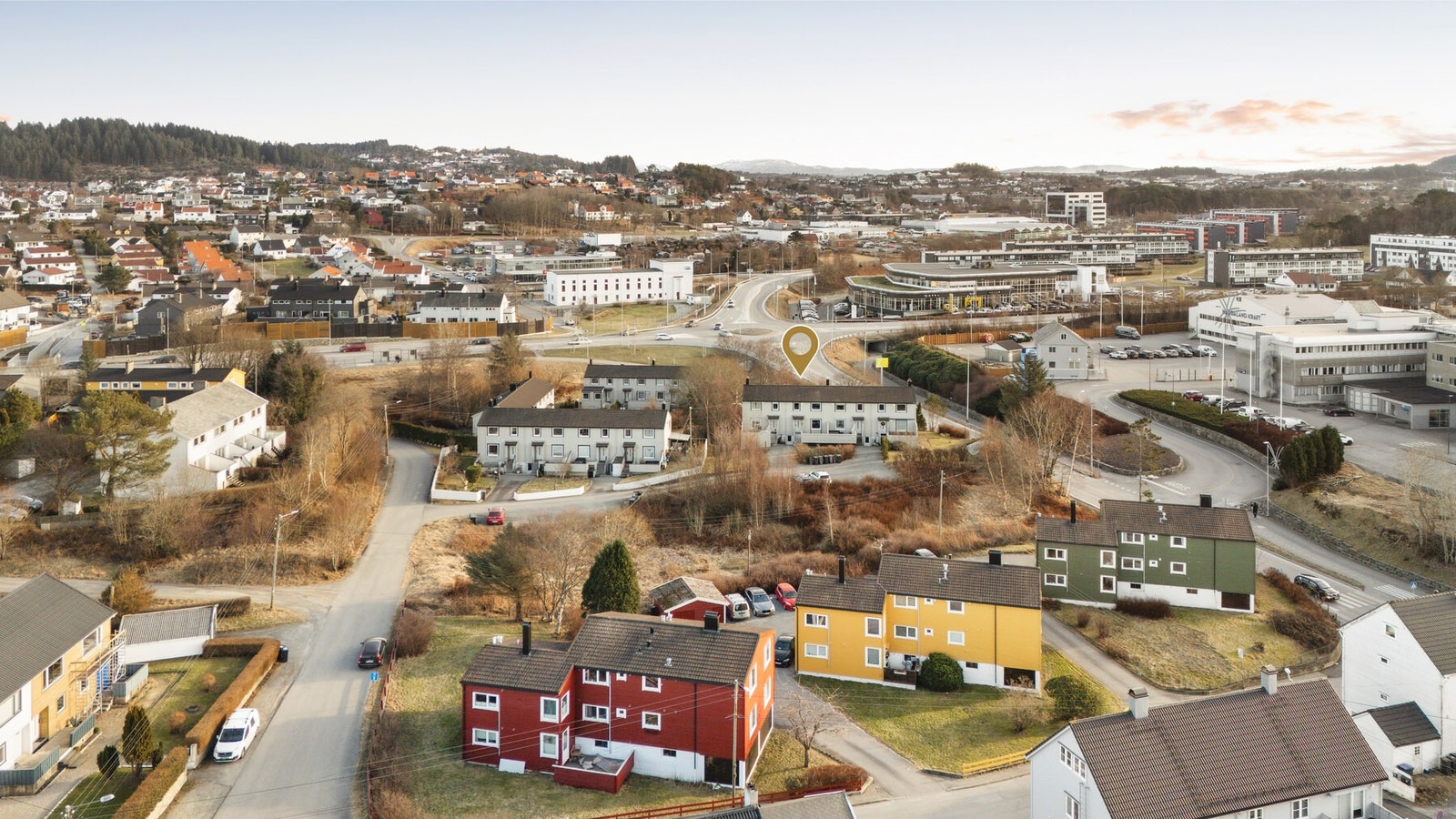 Velkommen til Skudenesgata 32B, presentert av Sindre Mehus v/PrivatMegleren / Foto: Panomax Studio Galleribilde