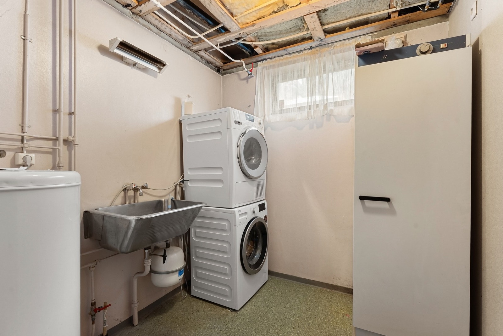 Praktisk, separat vaskerom. Galleribilde