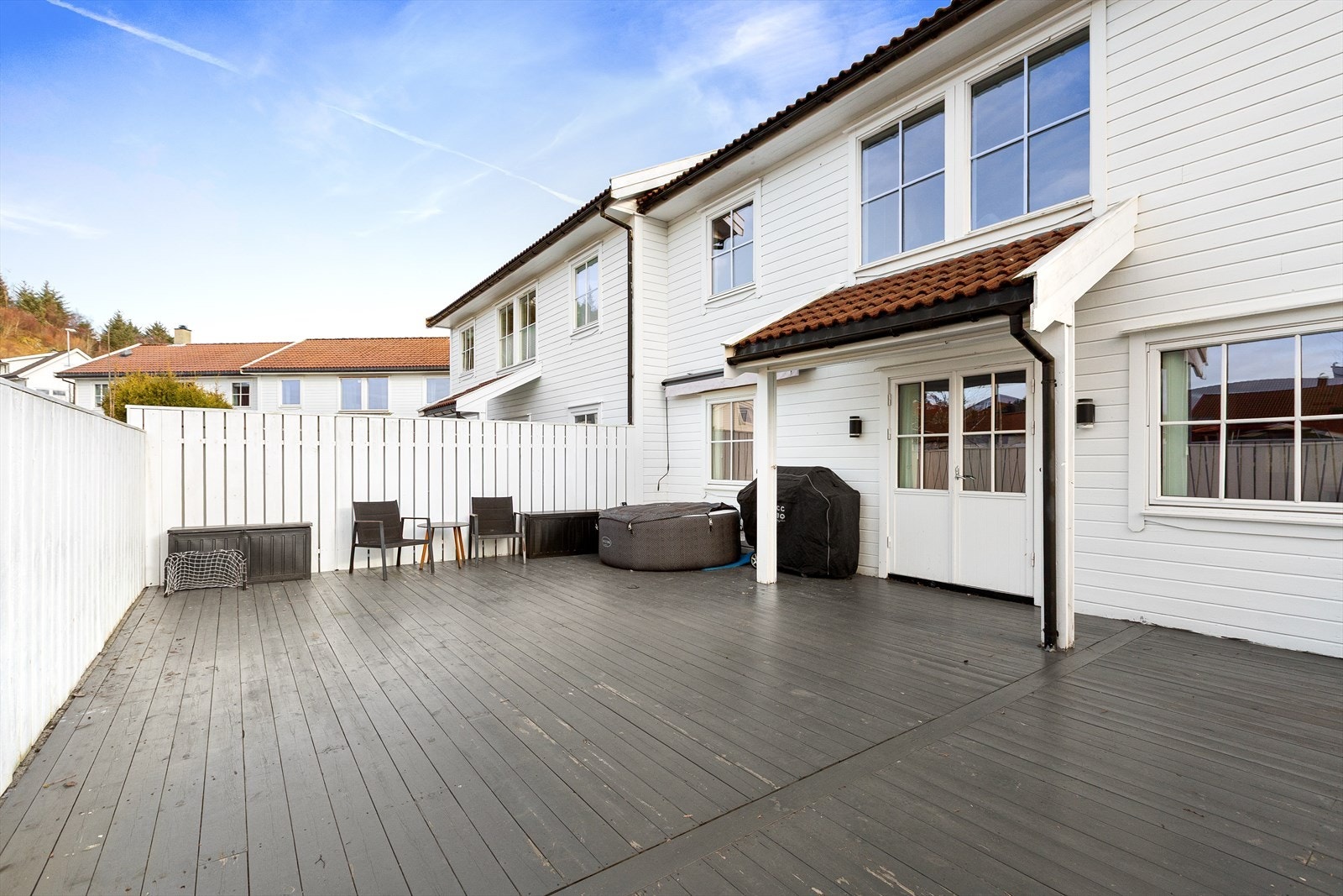 God plass til både sittegruppe og spisegruppe! Galleribilde