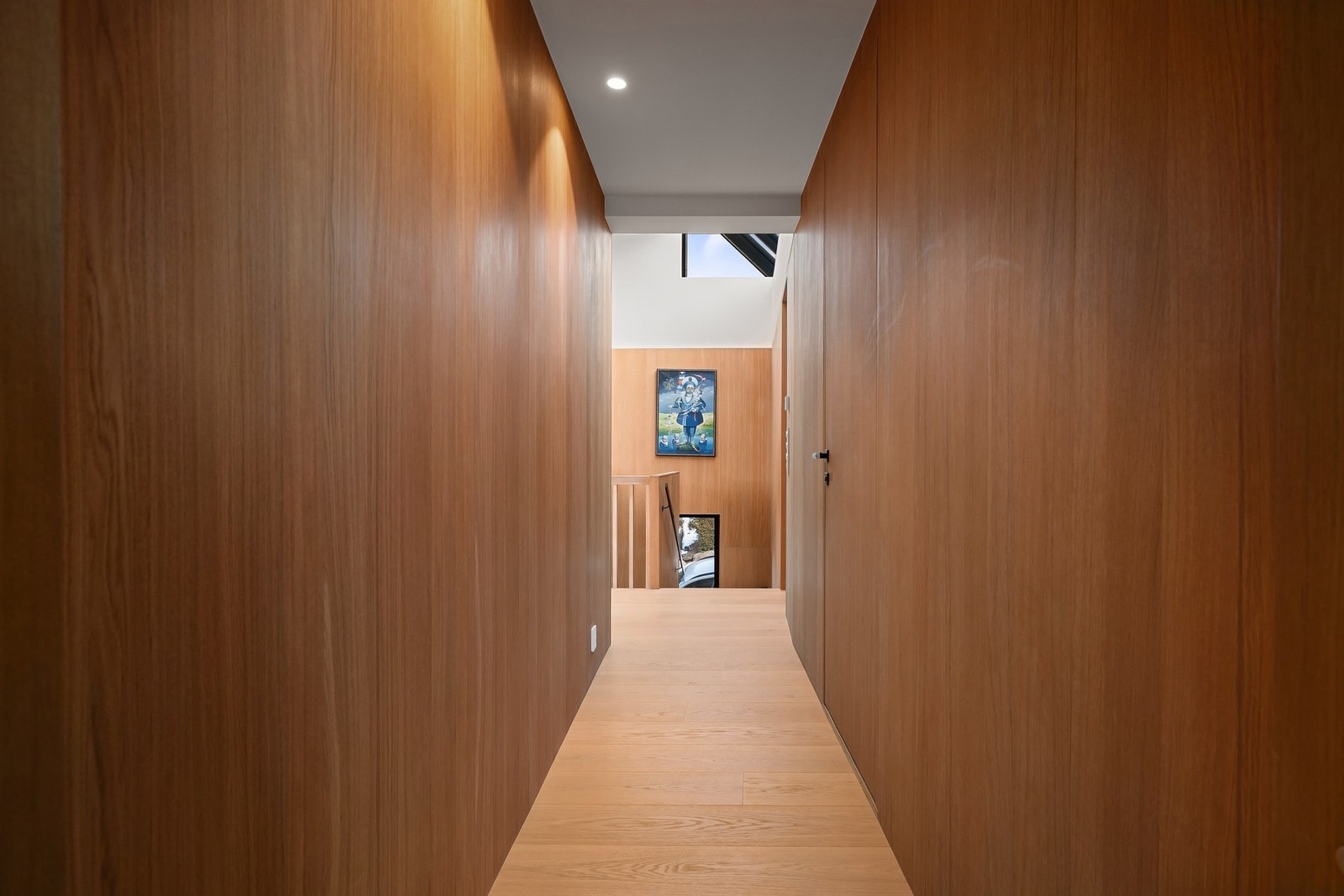 Glatte eikefinerte dører noe med dørblader på 2.30 m høyde Galleribilde