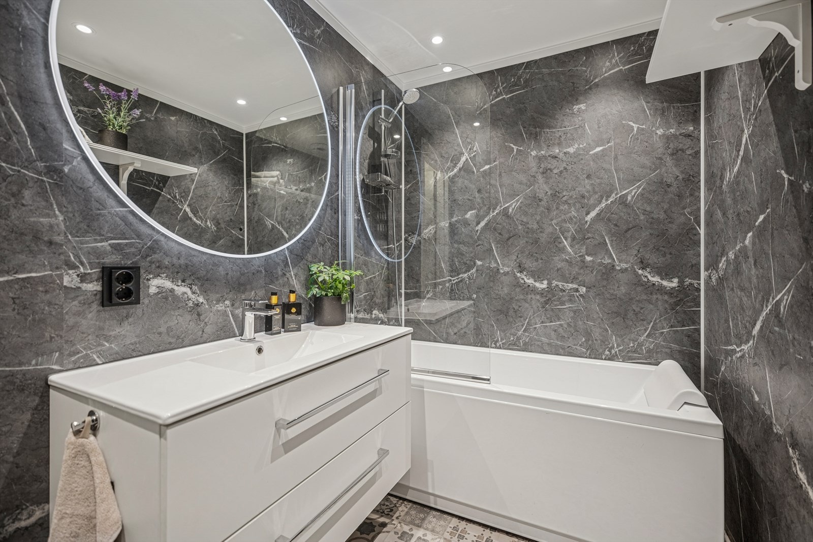 Pent bad som er oppusset i 2021 av firma Galleribilde