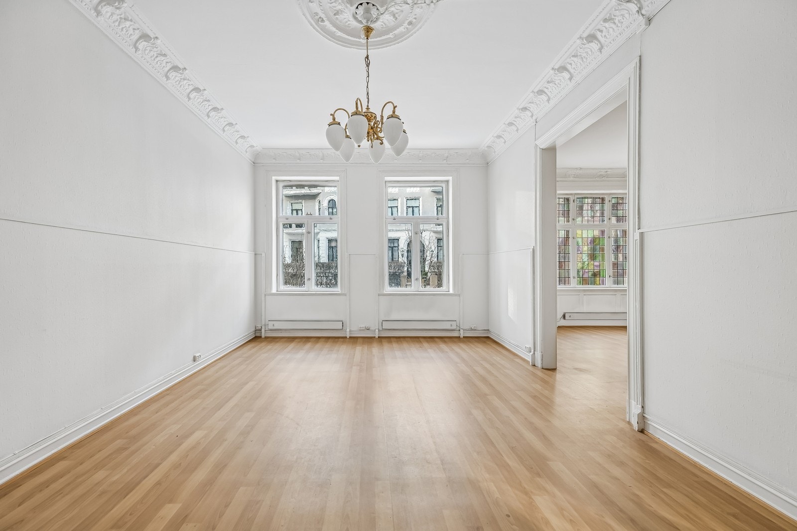 En av tre stuer. Galleribilde