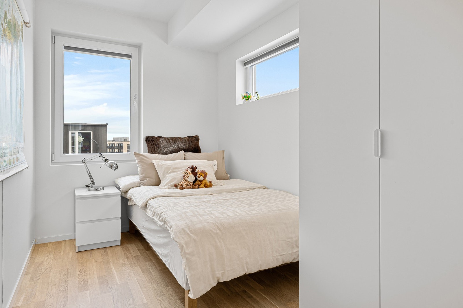 Soverom på 7,2kvm. Takket være endebeliggenheten har boligen flere vindusflater enn øvrige enheter i rekken. Galleribilde