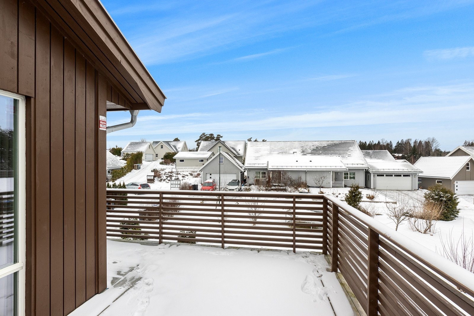 Den store balkongen på 24 m² er en fin forlengelse av stuen. Galleribilde