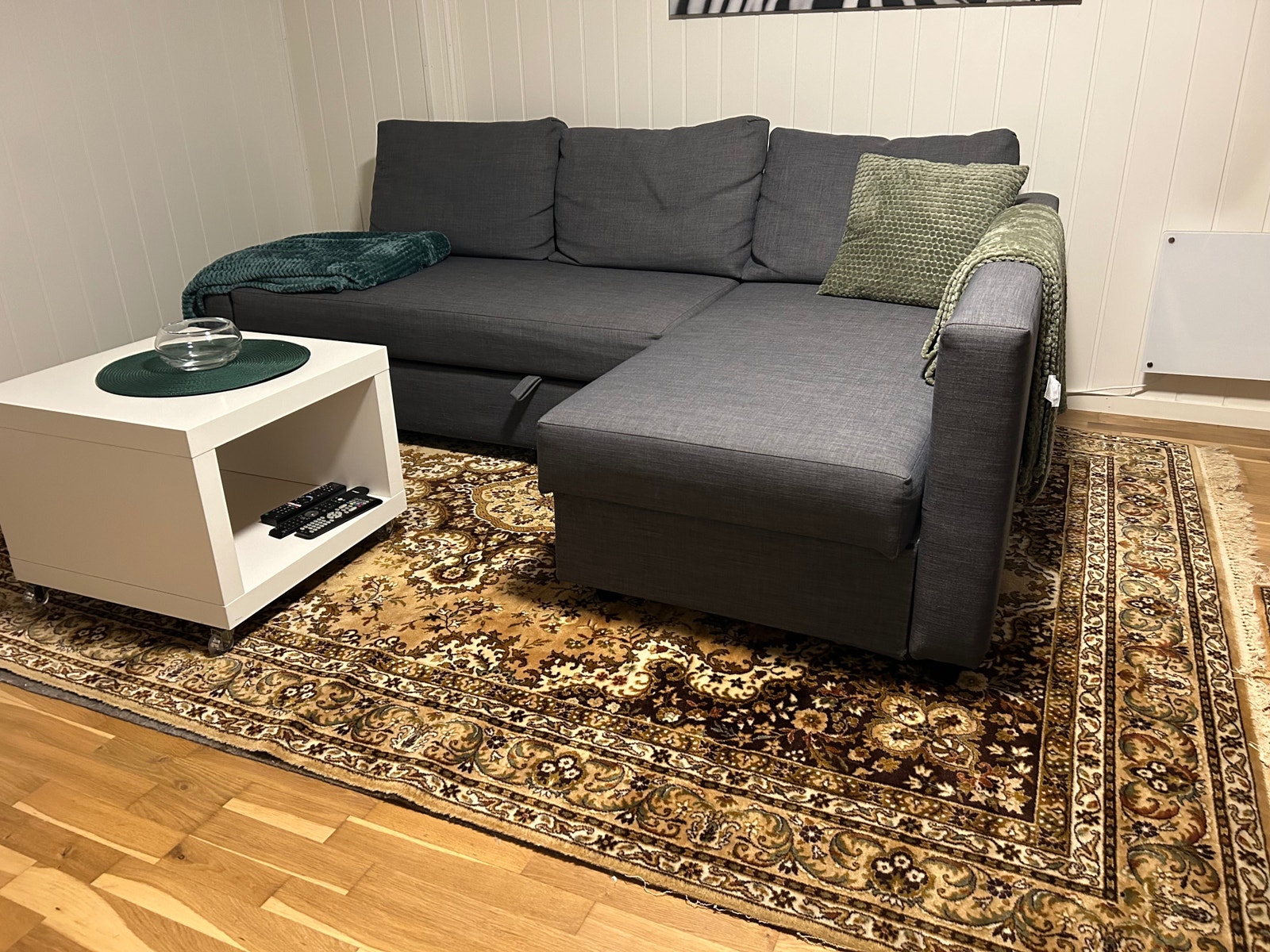 Sovesofaen i Stua Galleribilde