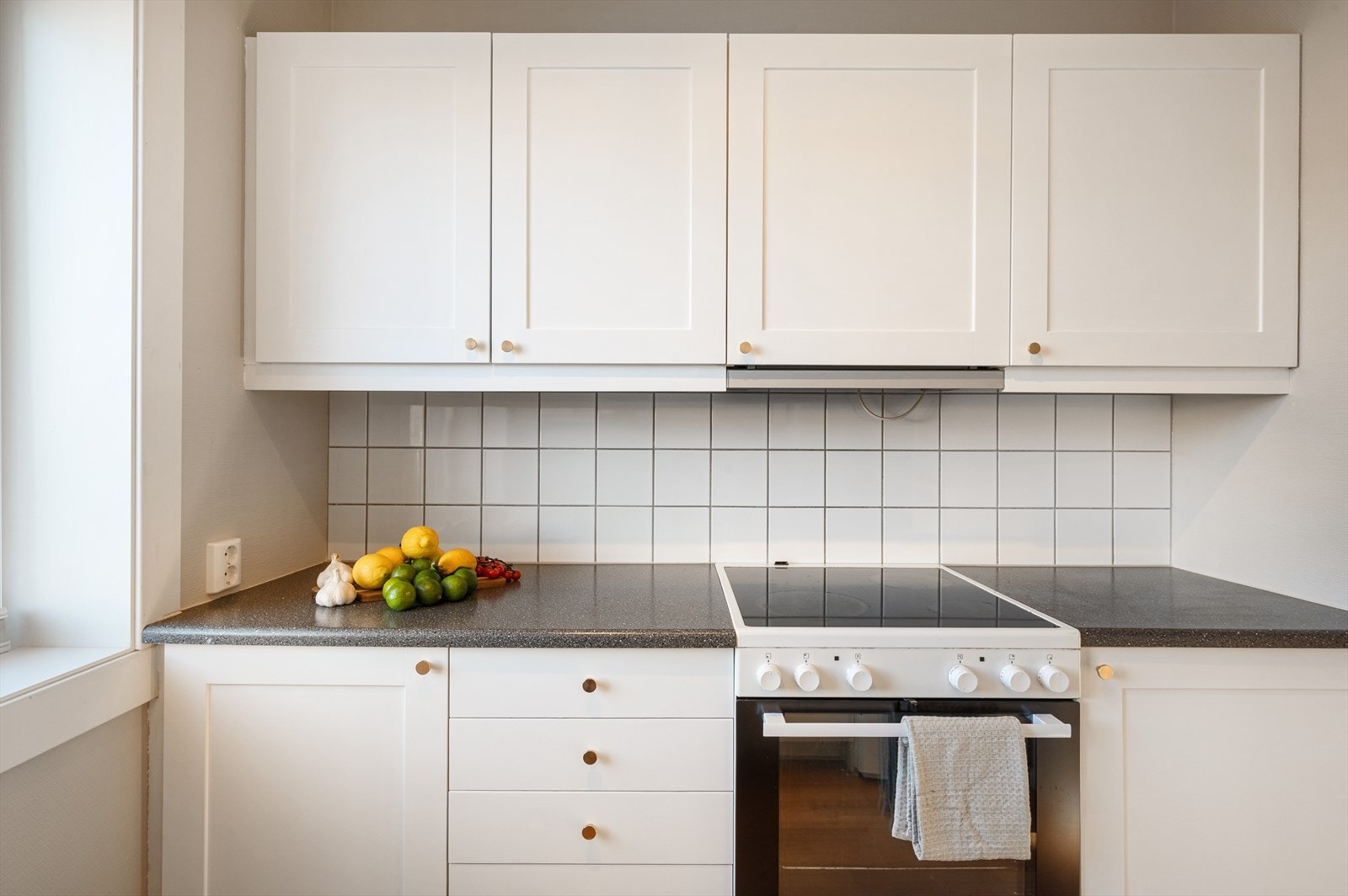 - Kjøkkeninnredningen er nymalt i 2026 - Galleribilde