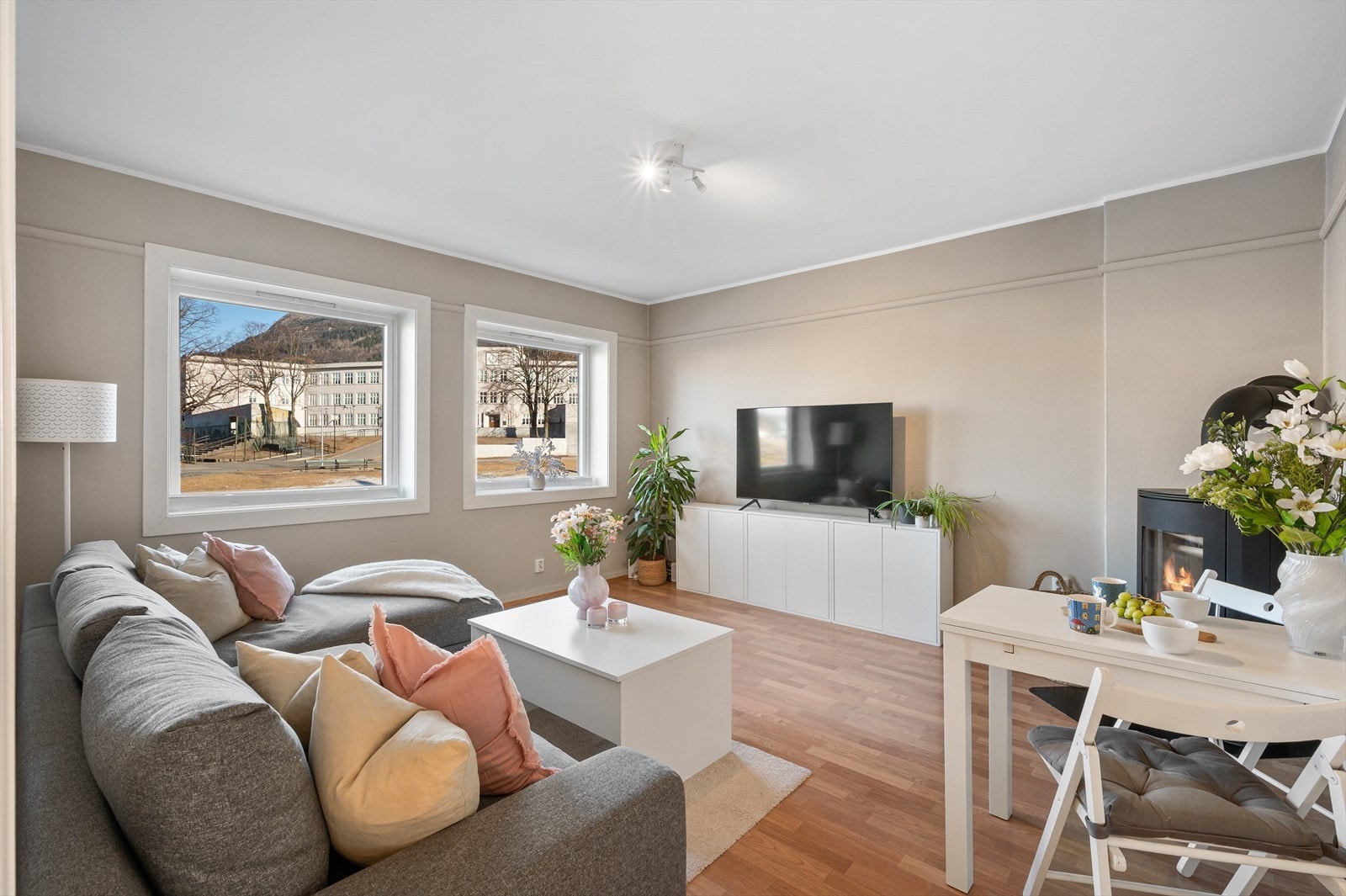 - Stuen måler 17,2m² - Galleribilde