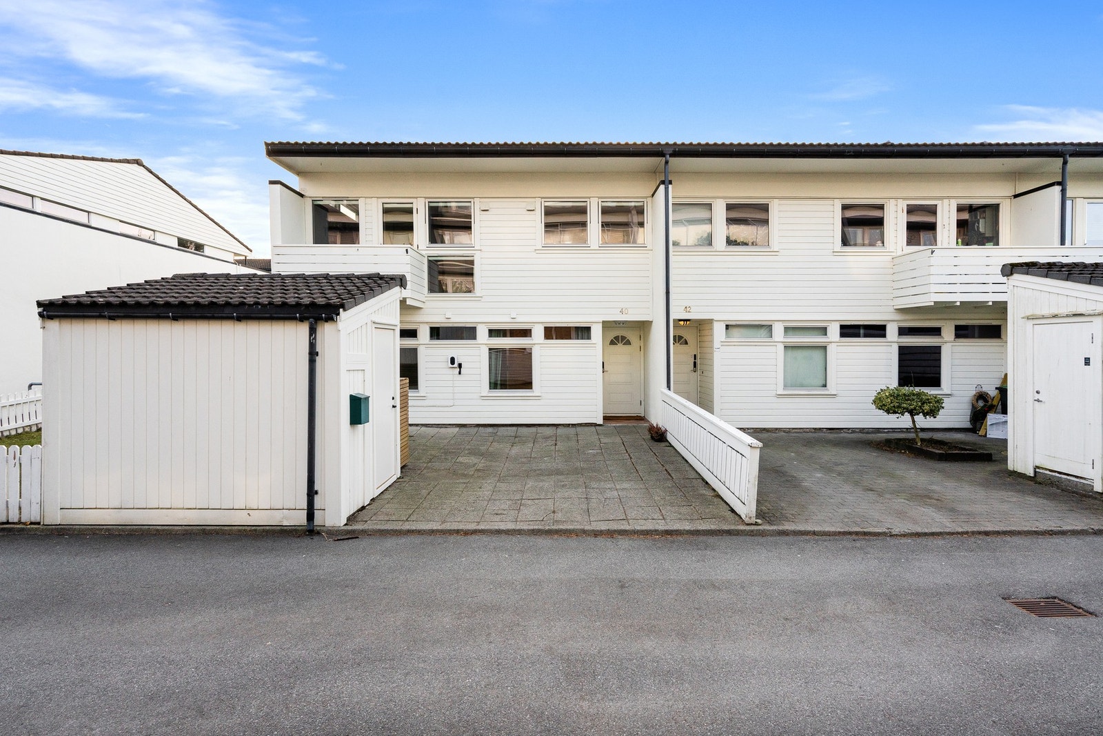 Boligen har en attraktiv beliggenhet i et rolig, sentralt og barnevennlig område. Galleribilde