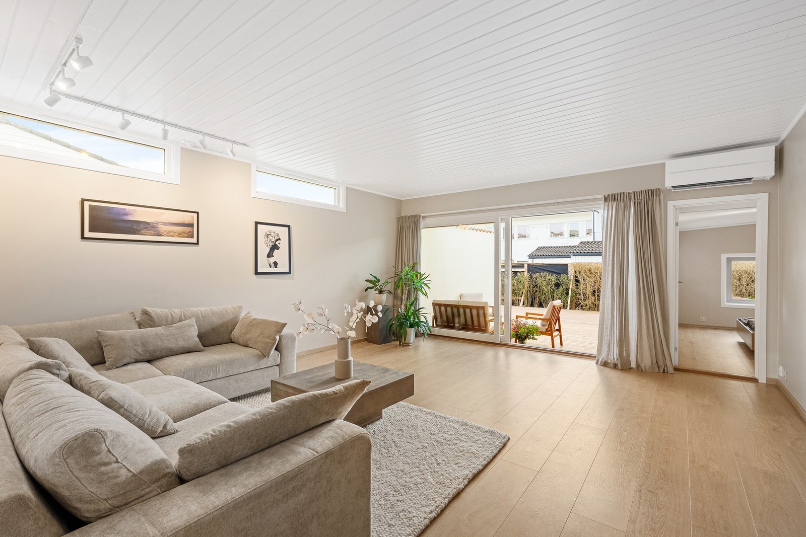 Boligen fremstår som svært gjennomført - her kan du flytte rett inn! Galleribilde