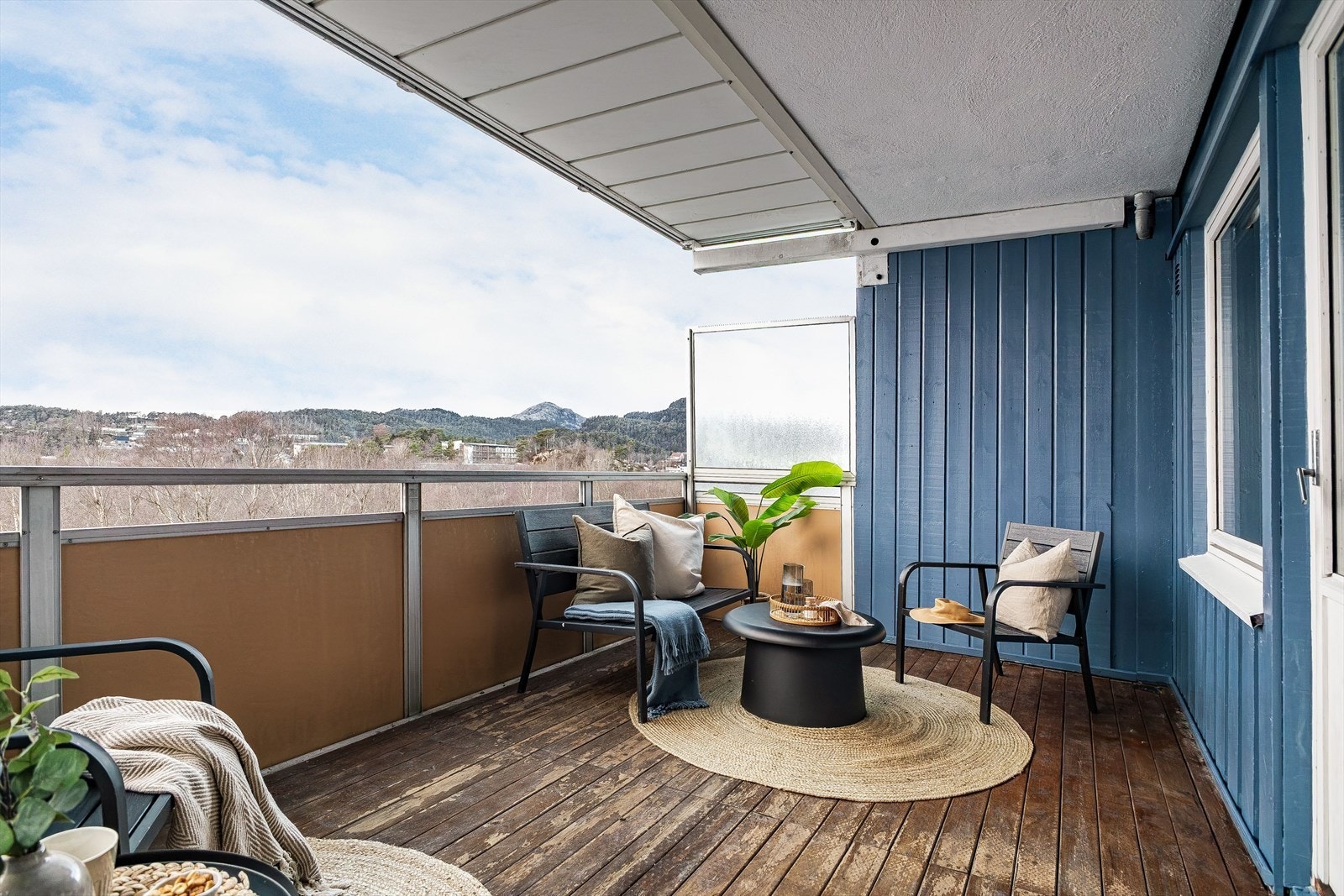 Det er mye utsyn og lite innsyn fra balkongen Galleribilde