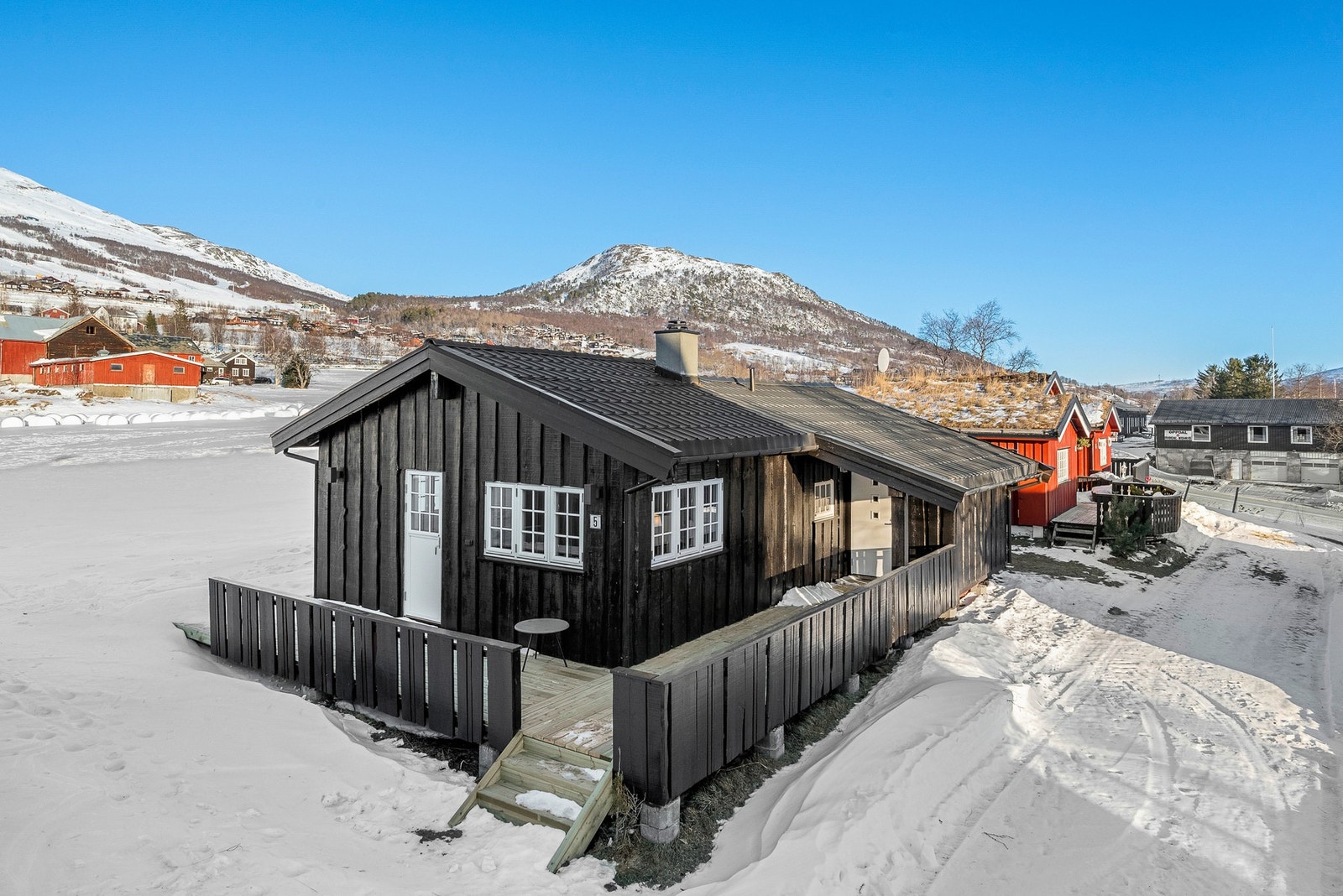 Utsikt mot det populære skianlegget i Vangslia. Galleribilde