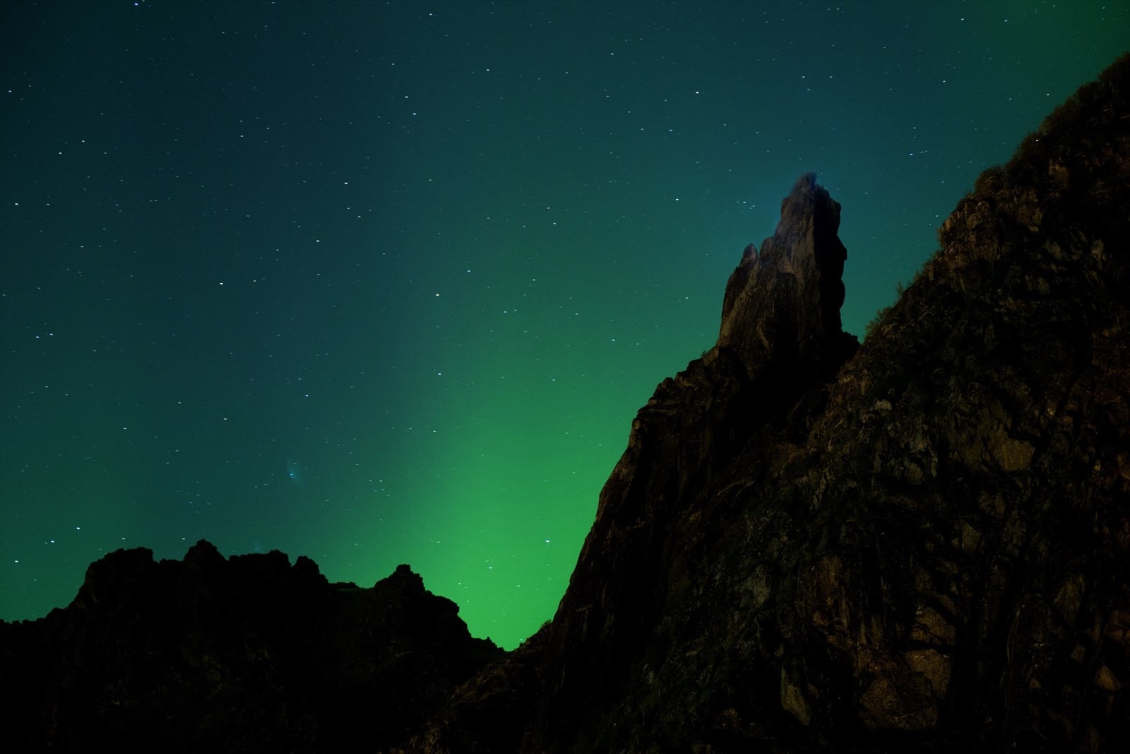 Hele Svolvær er et eldorado av flotte fjelltopper og turmuligheter. Galleribilde