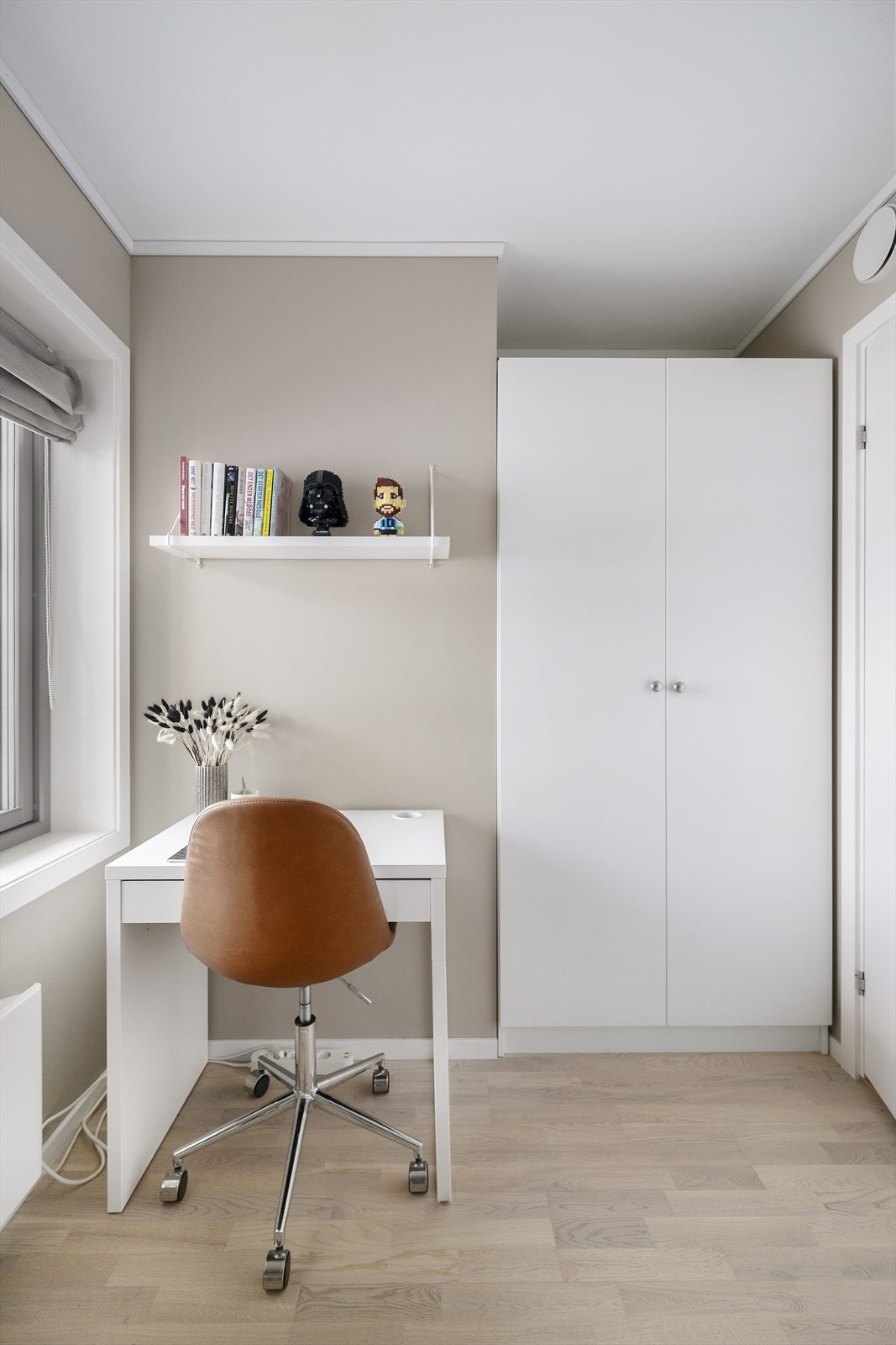 Begge rom har garderobeskap som medfølger. Galleribilde