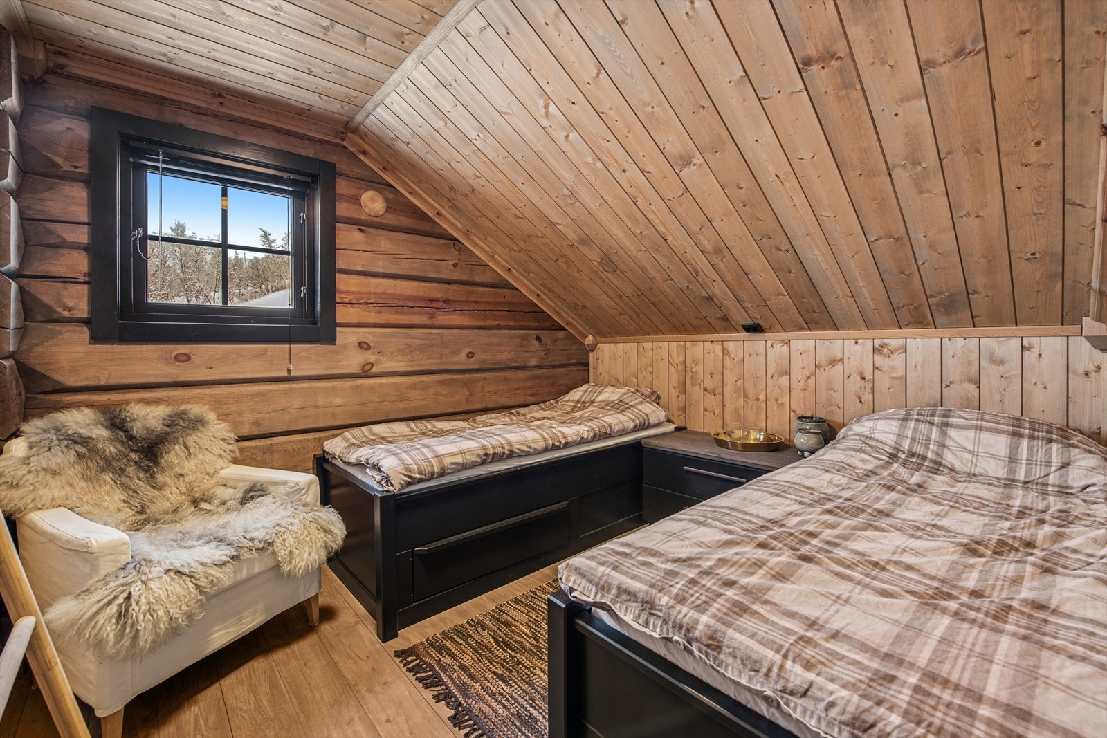 Hytta har rikelig med soveplasser - perfekt for både storfamilie og gjester. Galleribilde